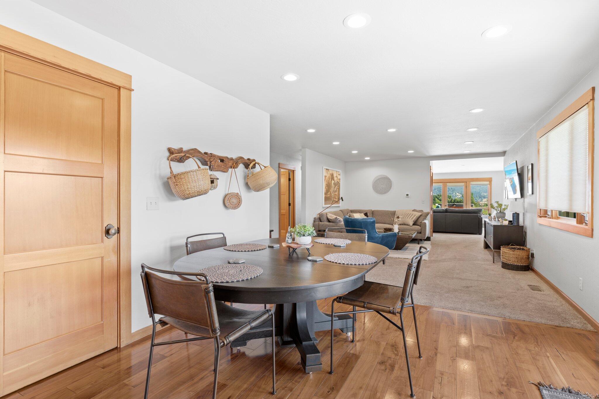 630 E Valley View Road