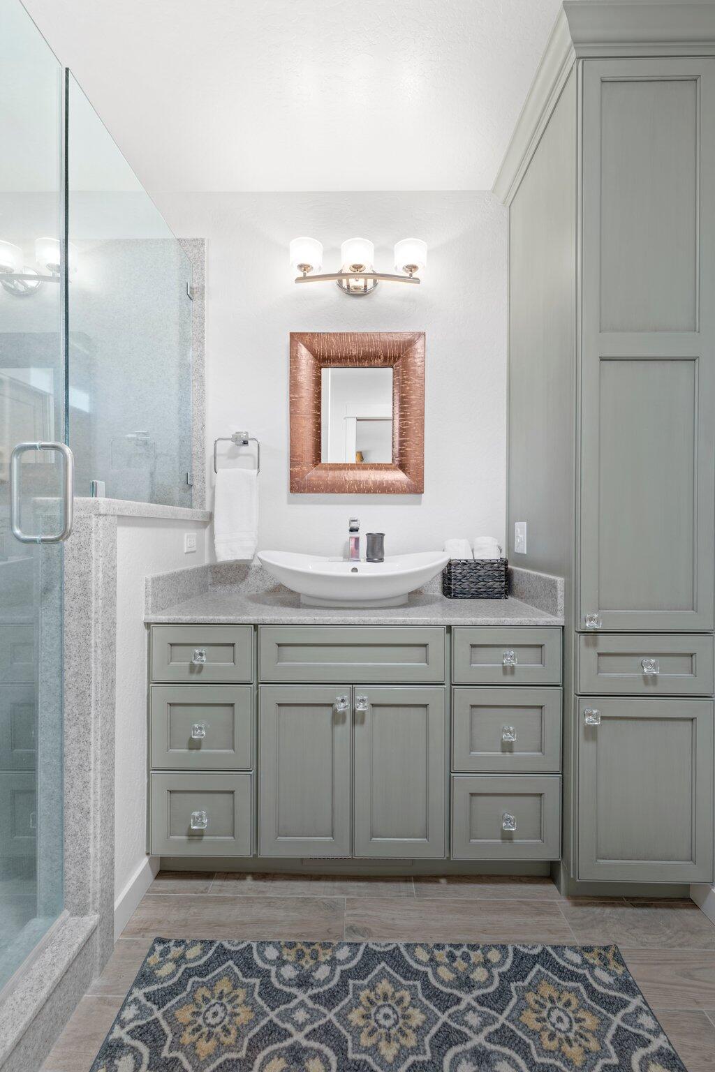 630 E Valley View Road