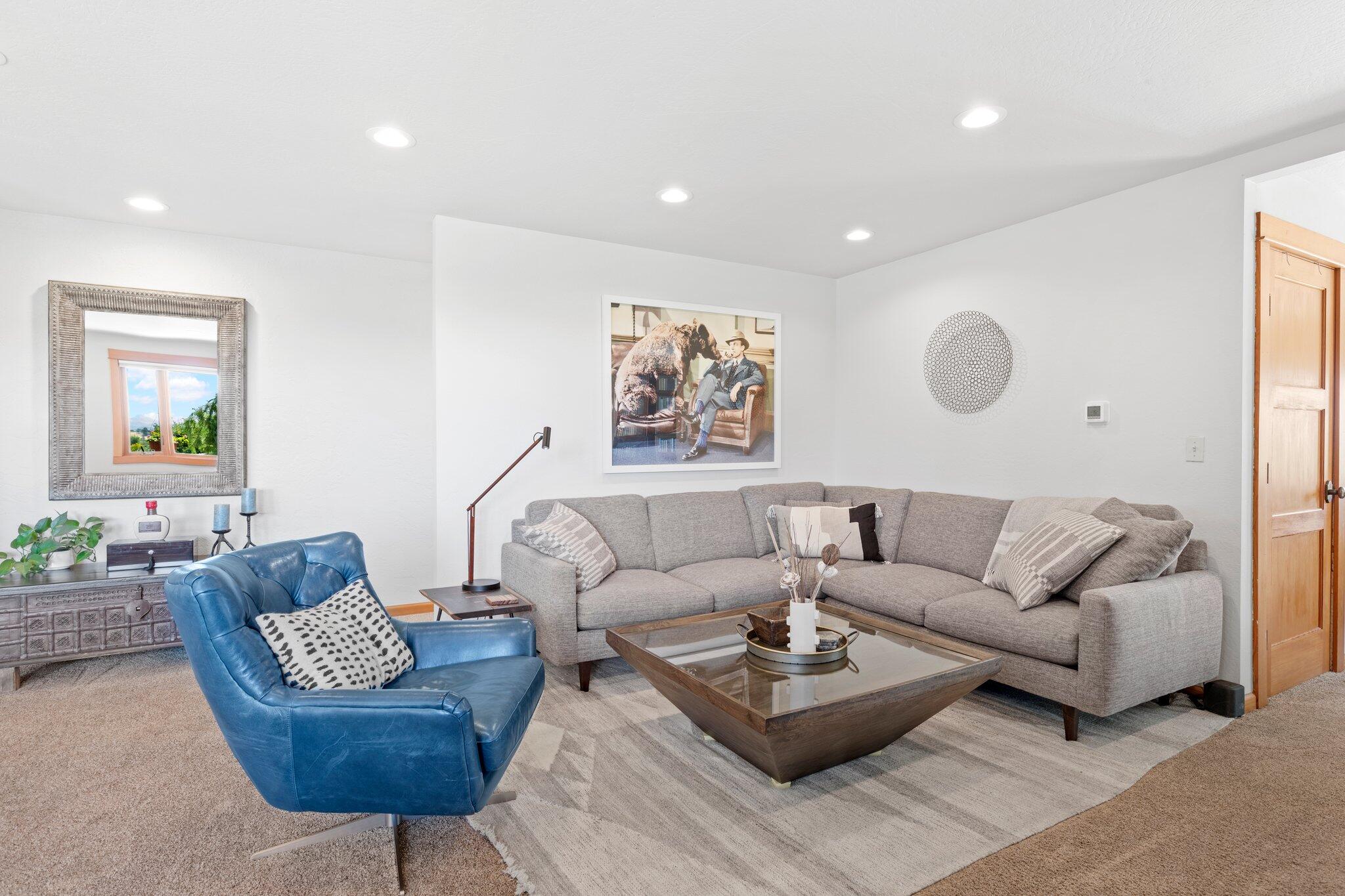 630 E Valley View Road