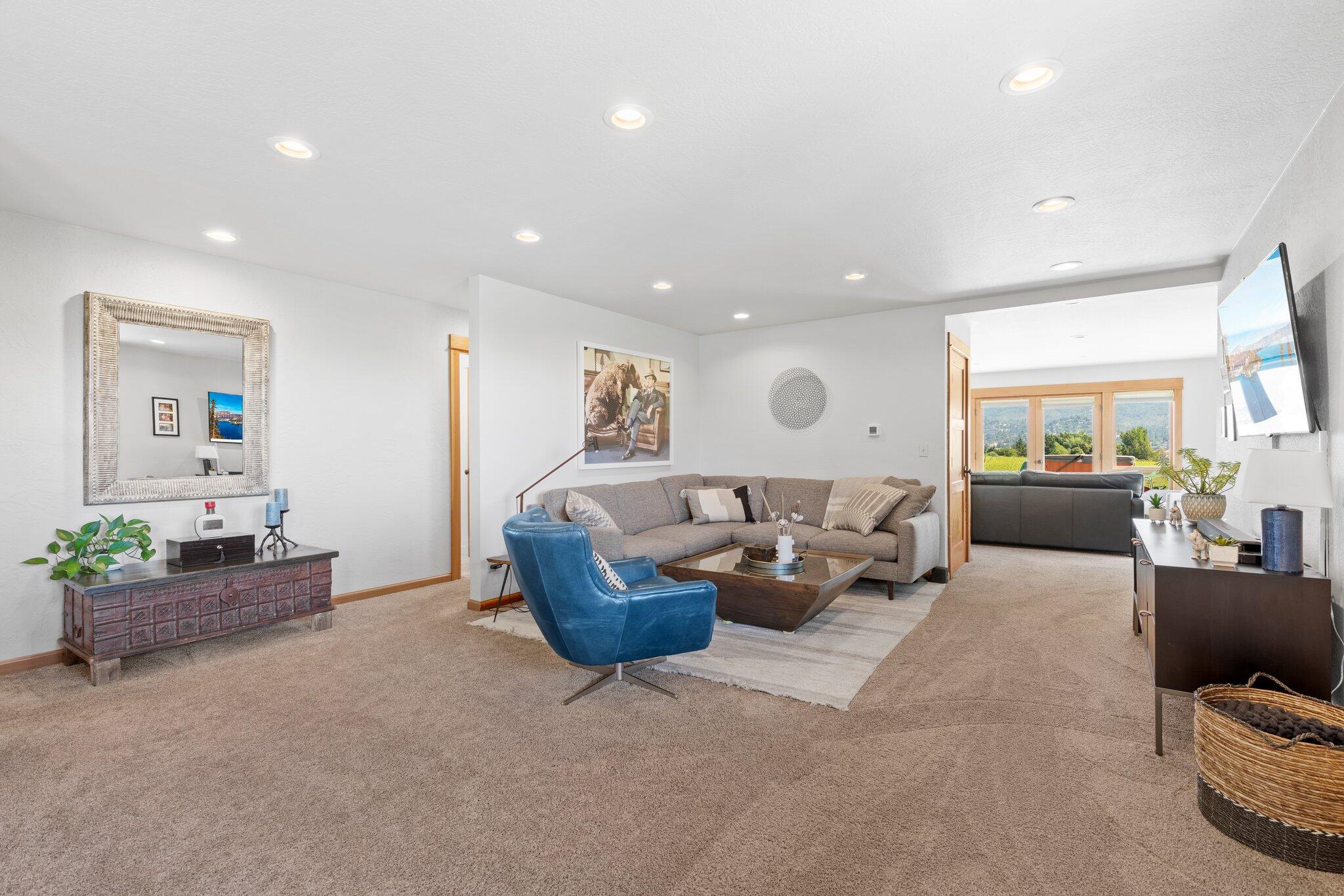 630 E Valley View Road