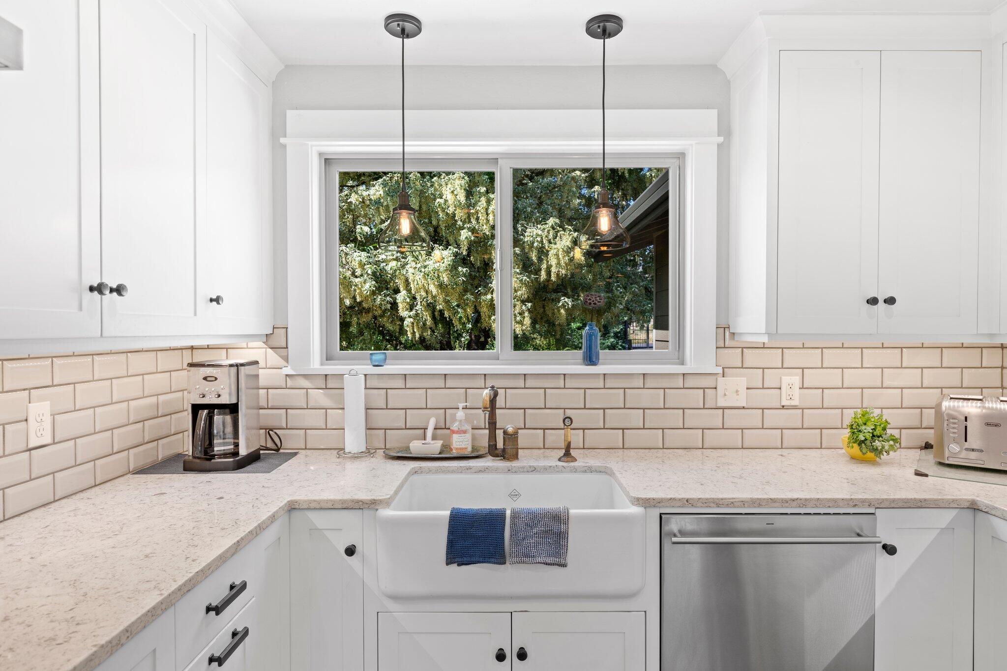 630 E Valley View Road