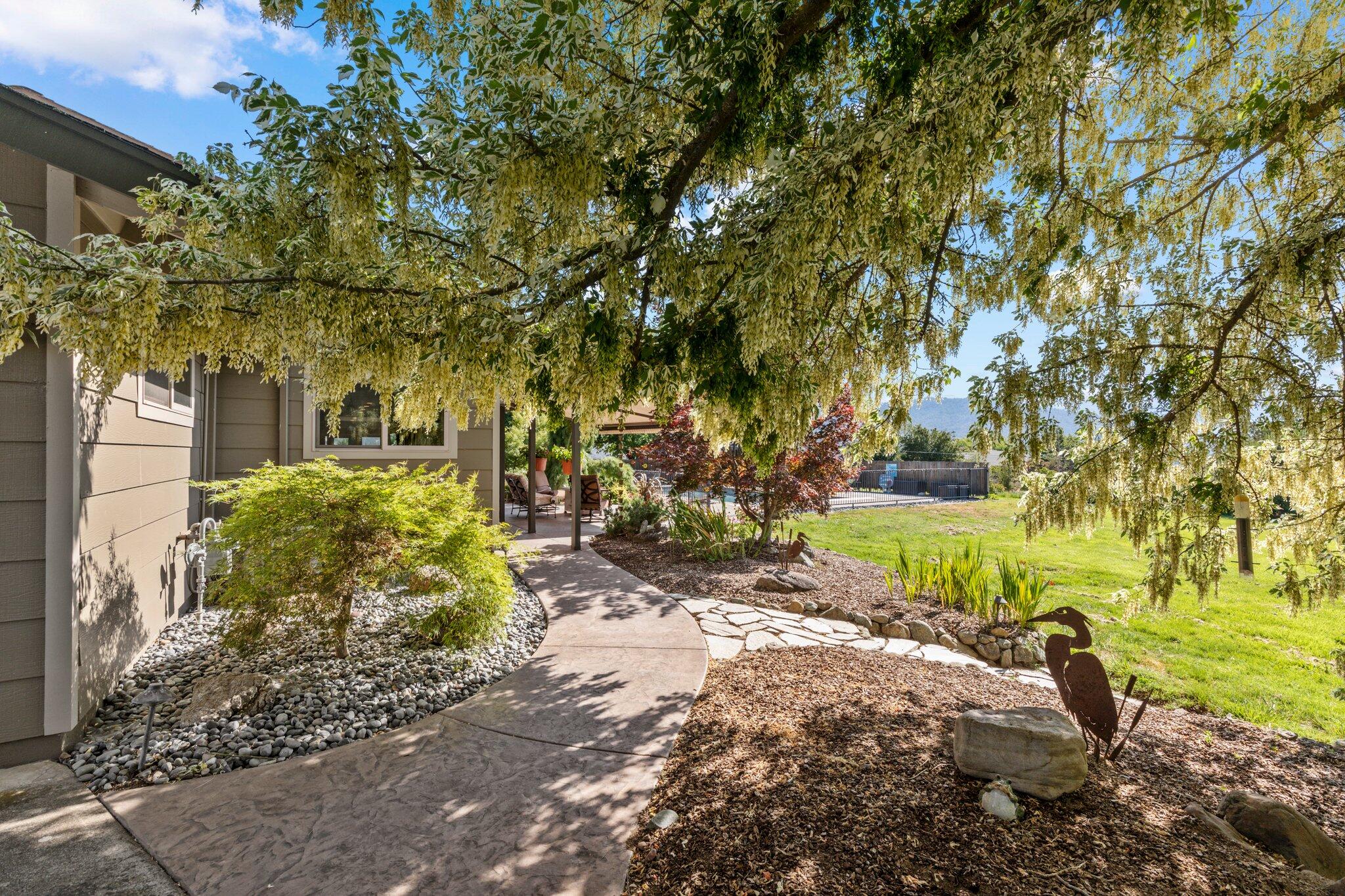 630 E Valley View Road