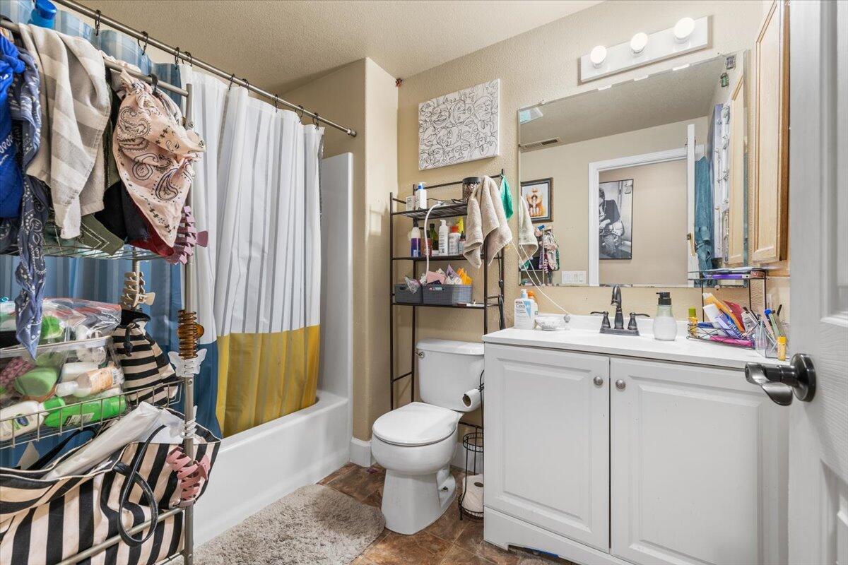 713 Halvorsen Street