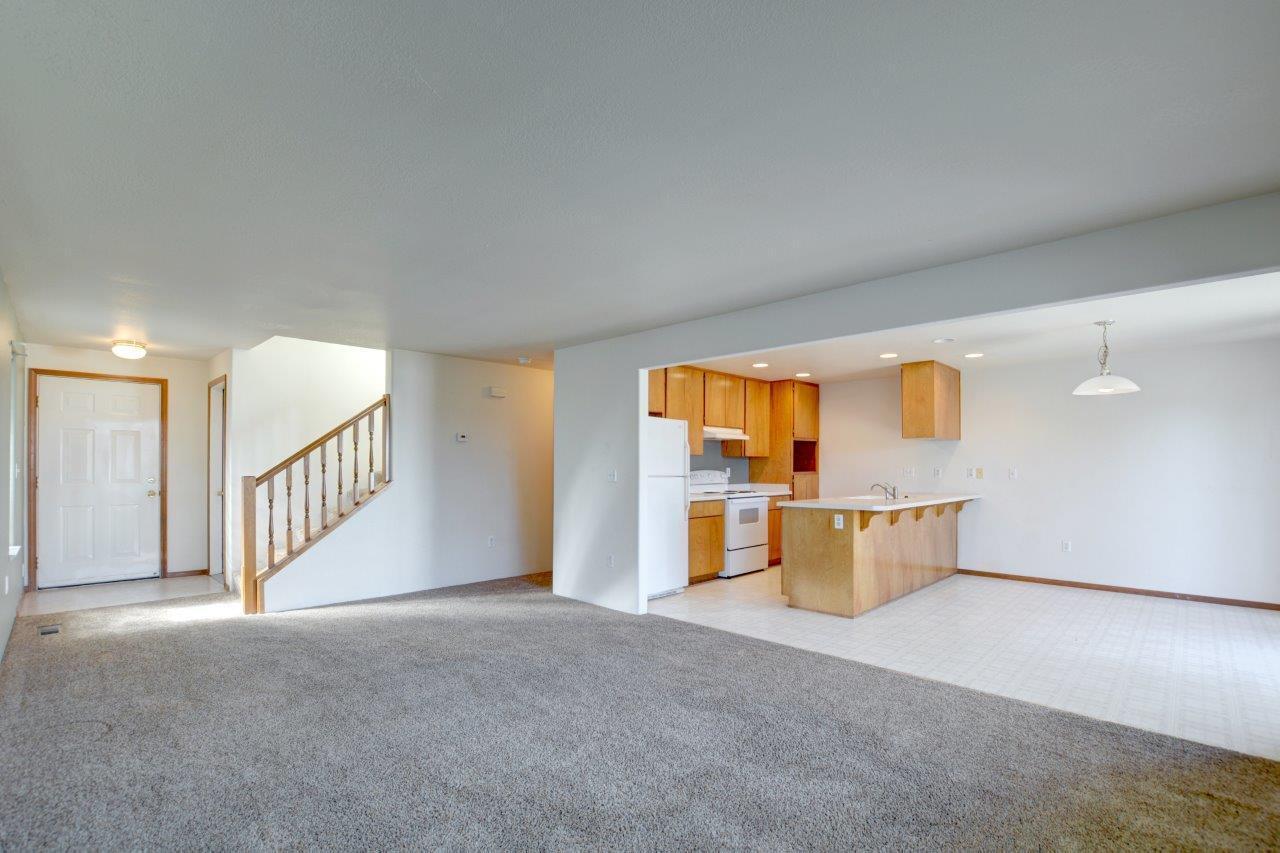 1068 Glengrove Avenue