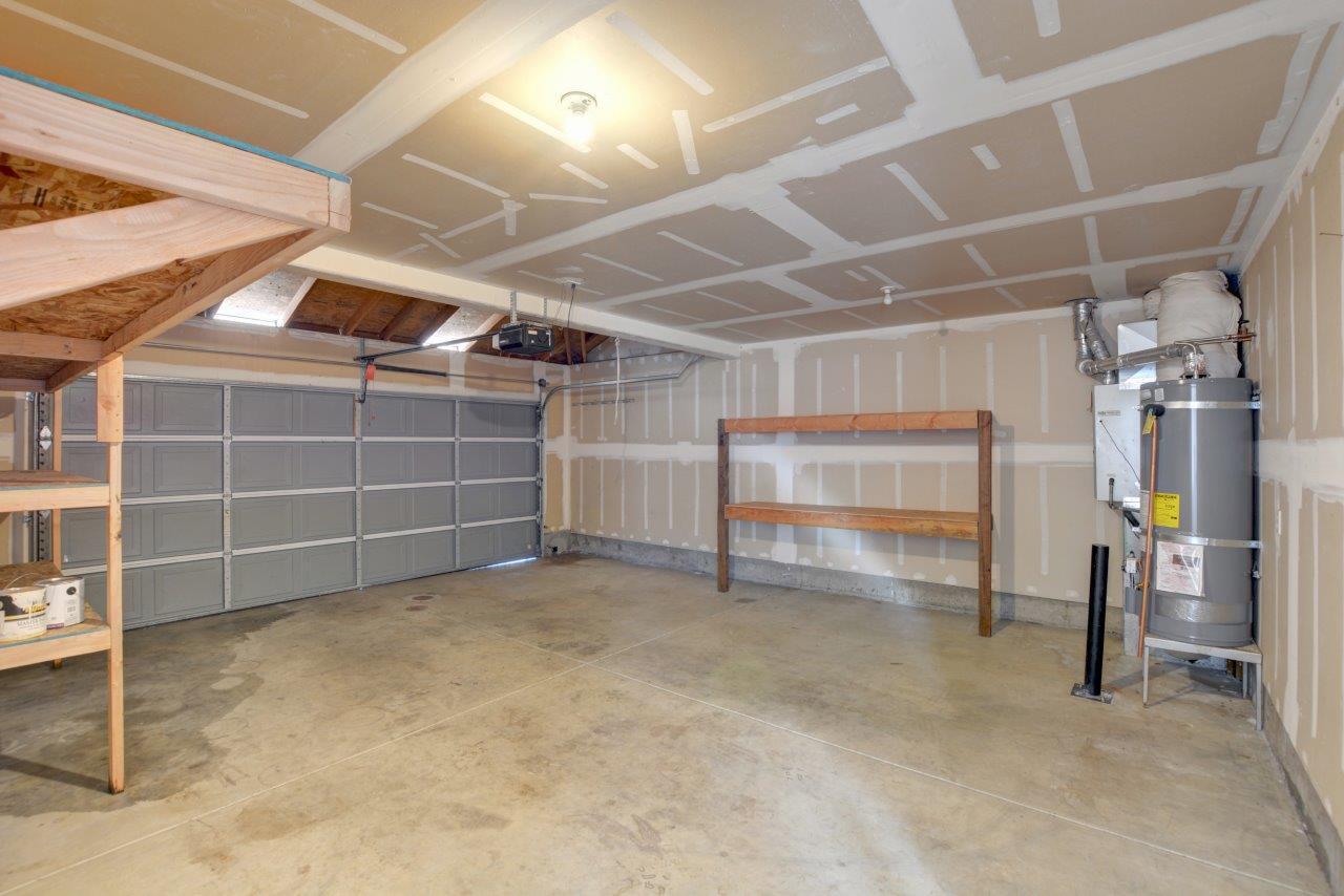 1068 Glengrove Avenue