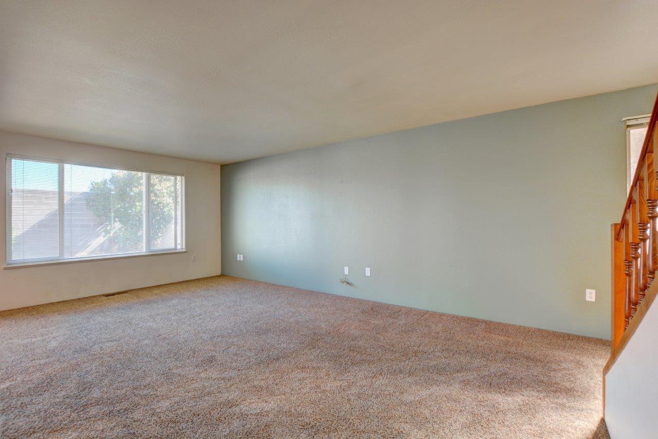 1068 Glengrove Avenue