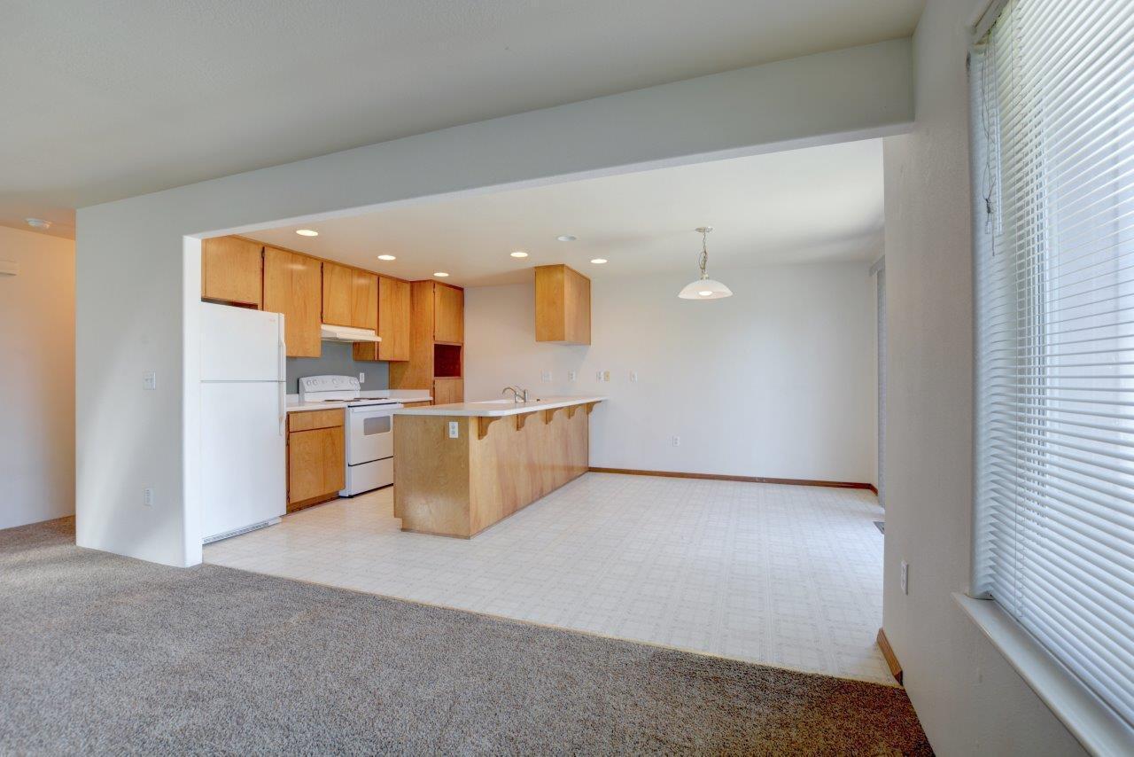 1068 Glengrove Avenue