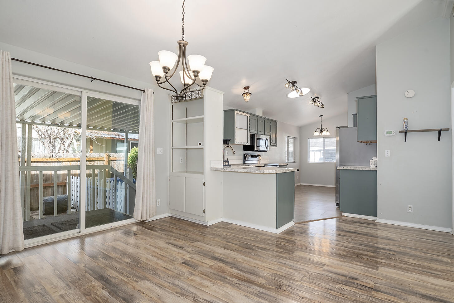 633 E Archwood Drive, UNIT 63