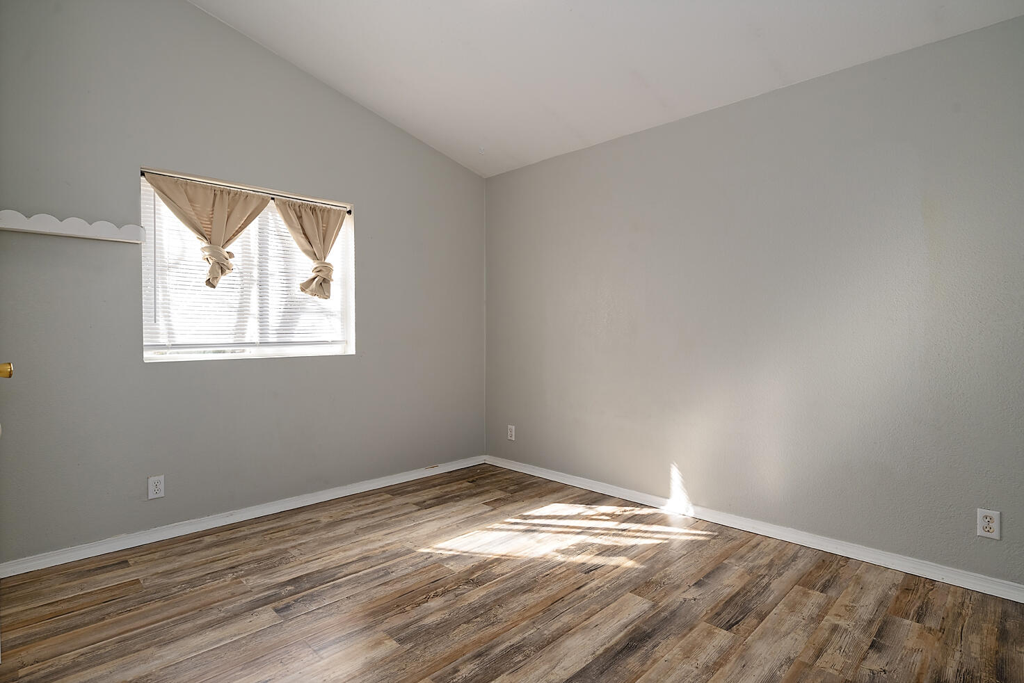 633 E Archwood Drive, UNIT 63