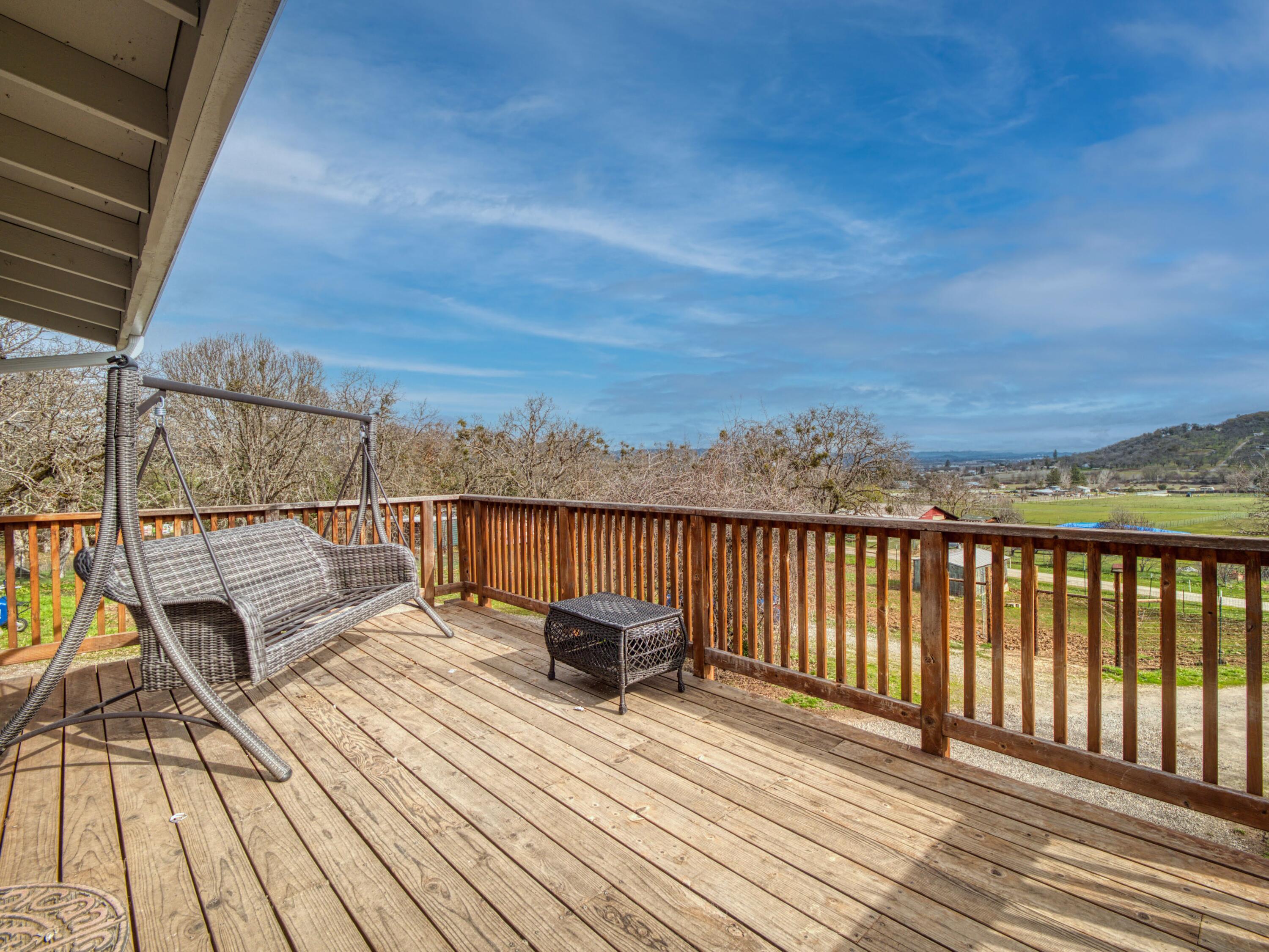 6169 Tamarack Lane