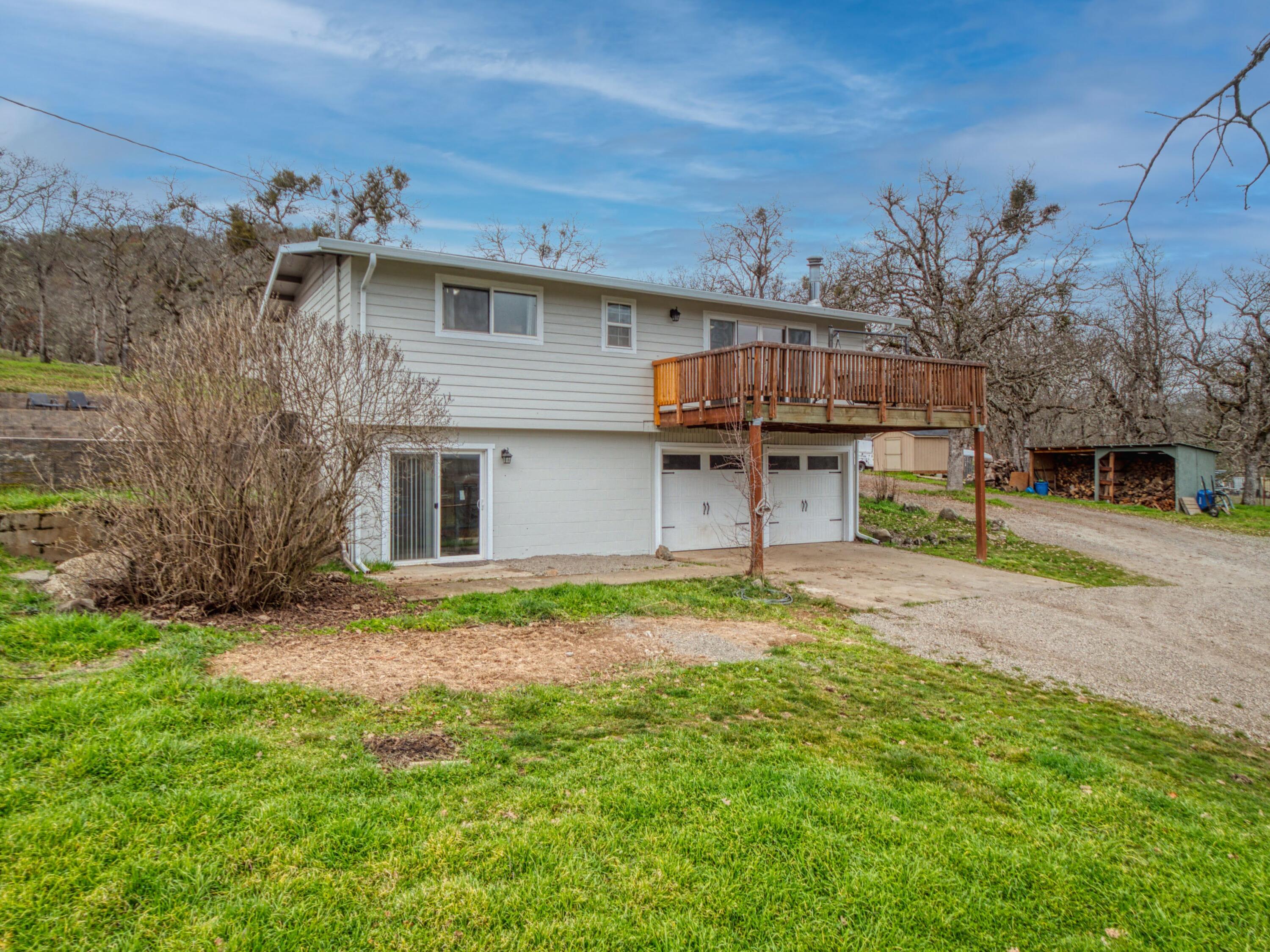 6169 Tamarack Lane