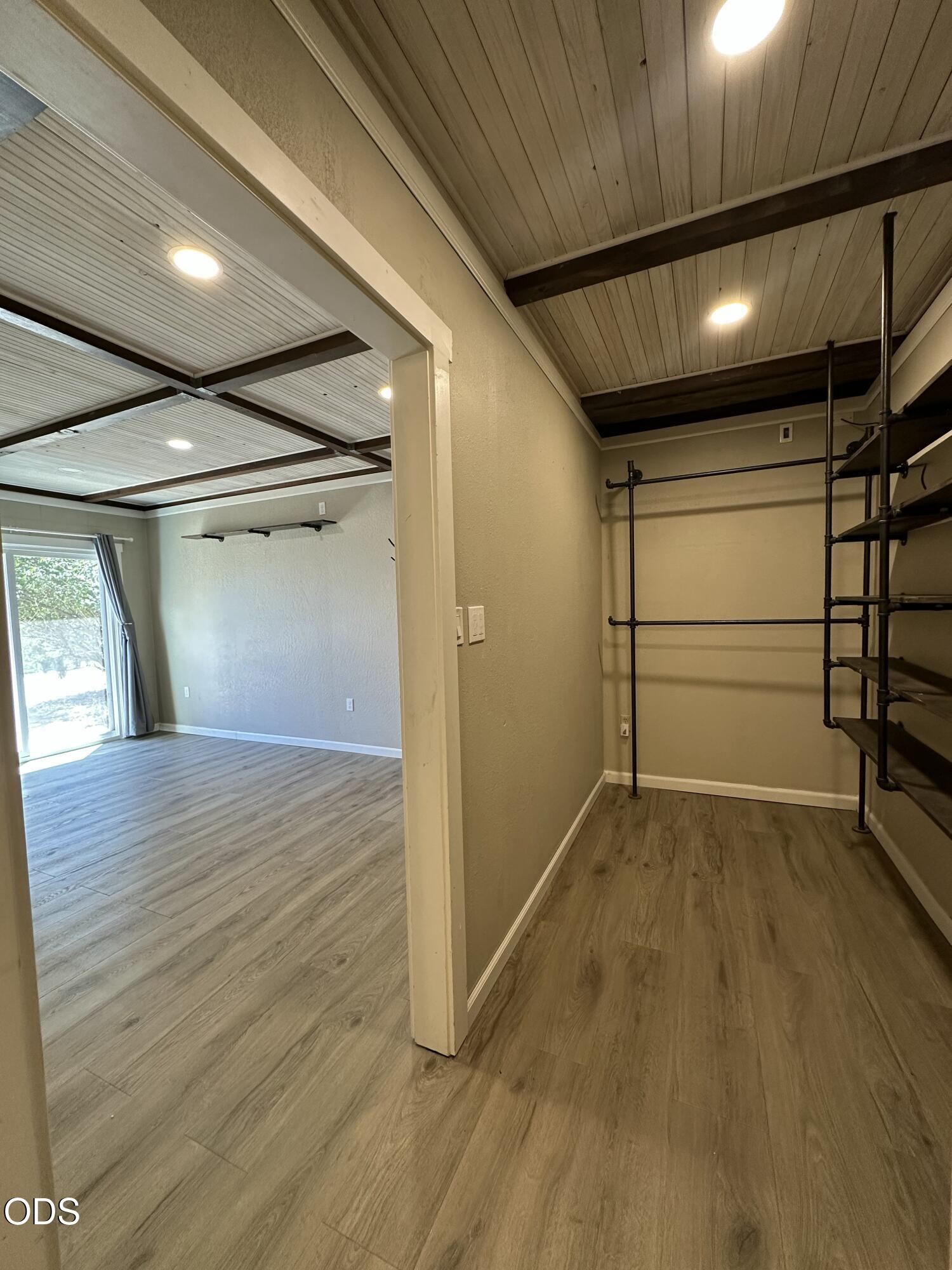 6169 Tamarack Lane