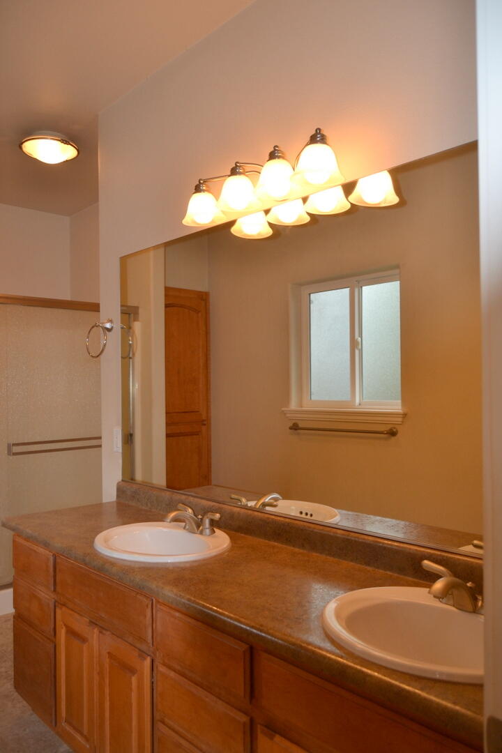 2089 SW Mercury Lane