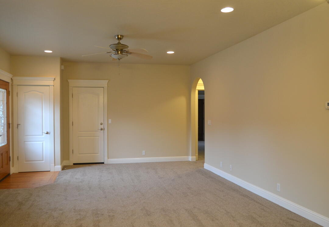 2089 SW Mercury Lane