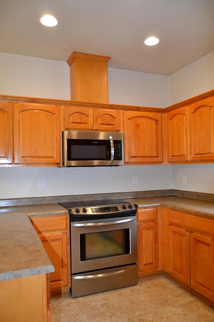 2089 SW Mercury Lane