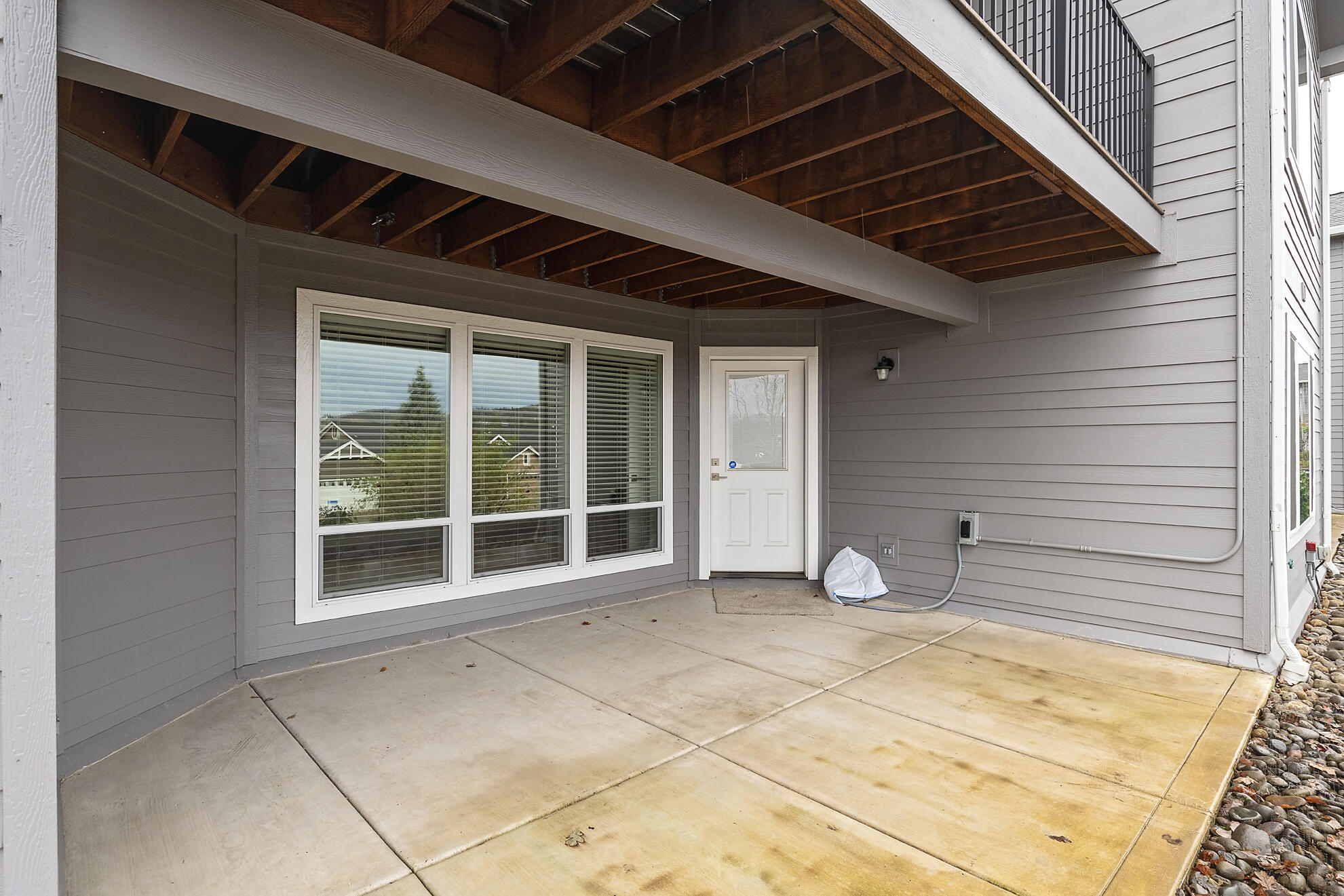 203 Skyhawk Drive, Eagle Point