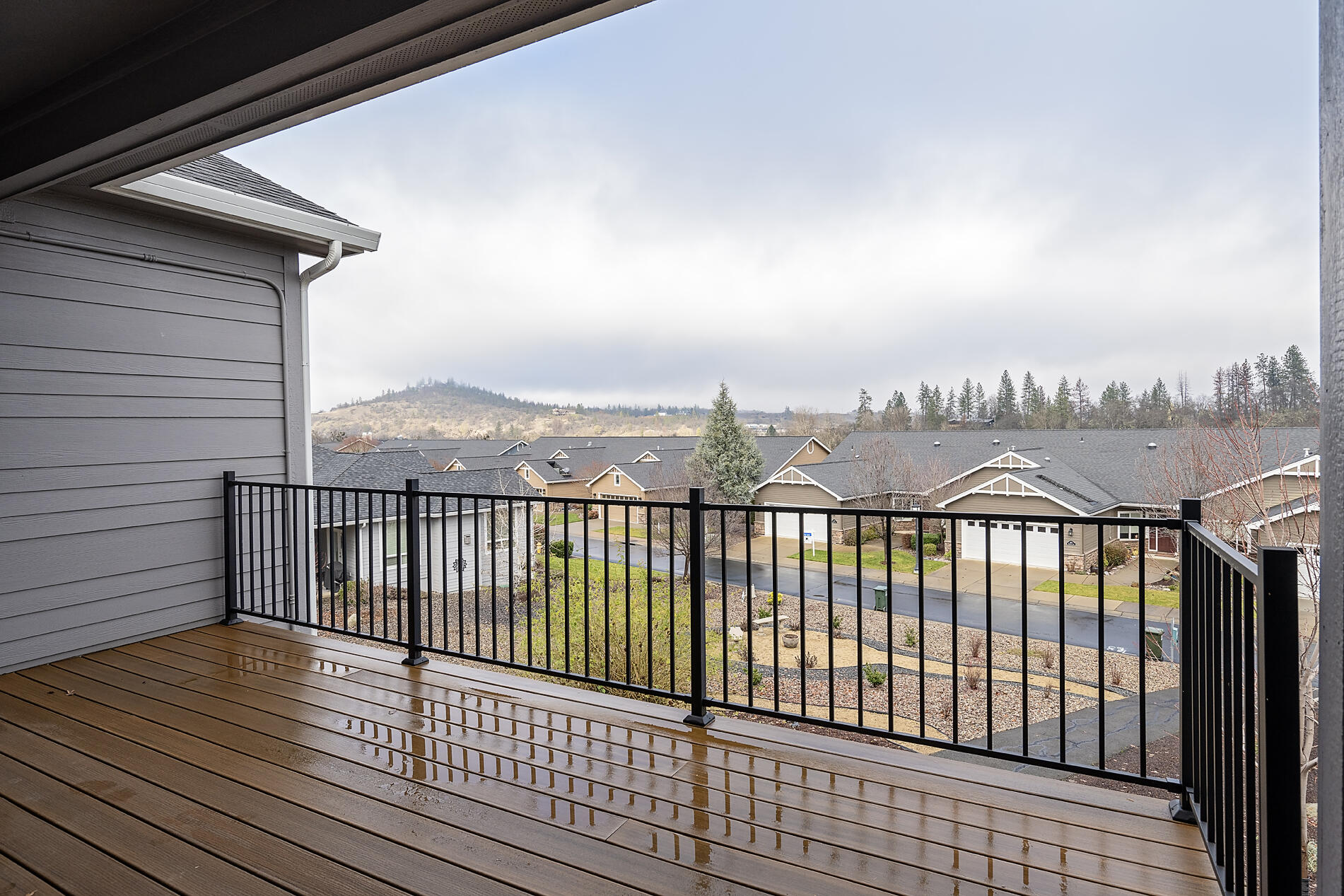 203 Skyhawk Drive, Eagle Point