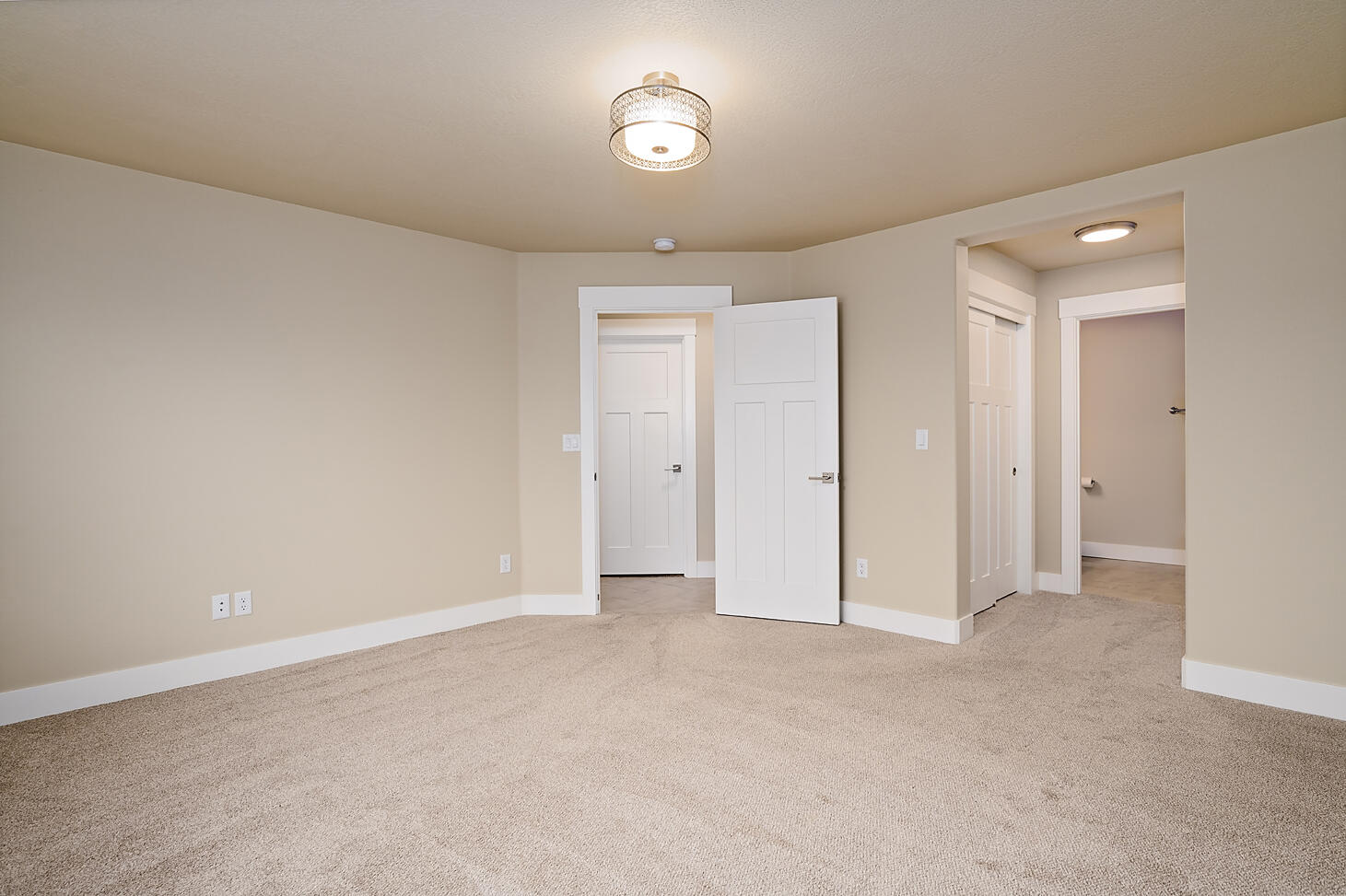 203 Skyhawk Drive, Eagle Point