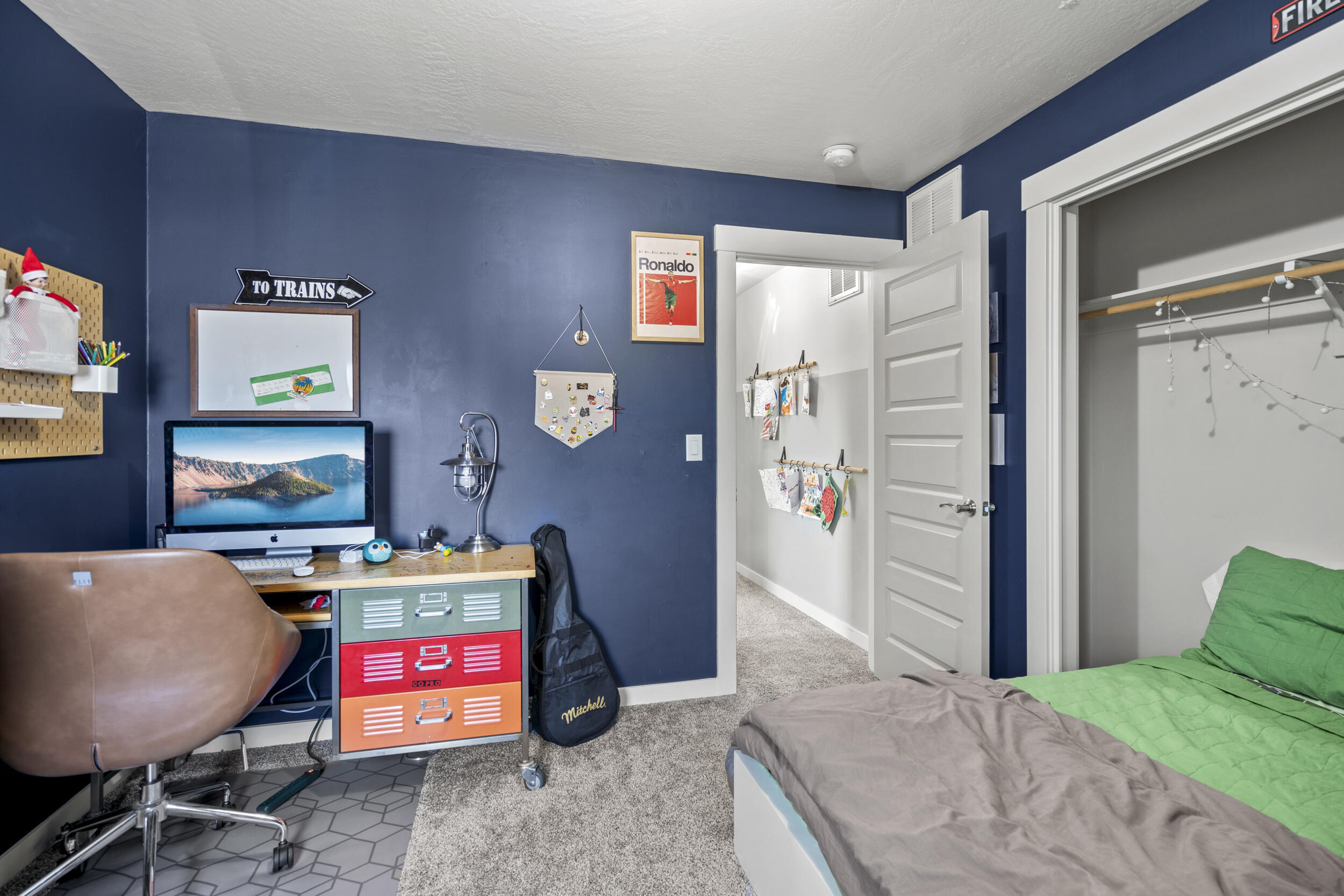 1142 N Haskell Street