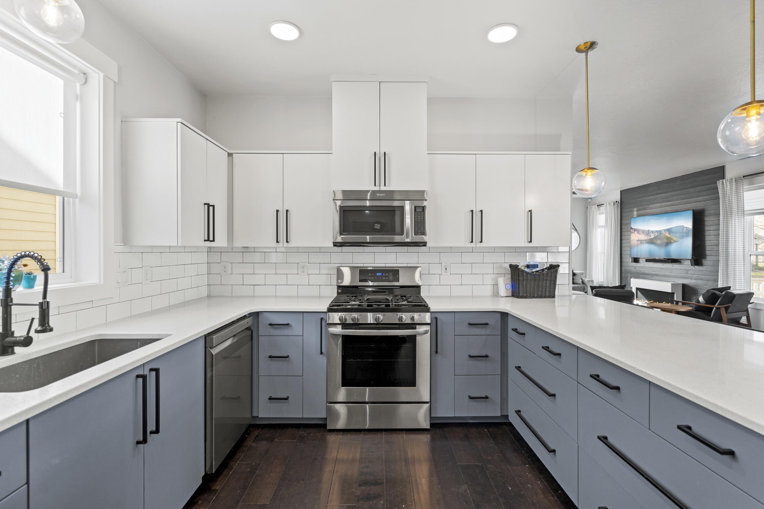 1142 N Haskell Street