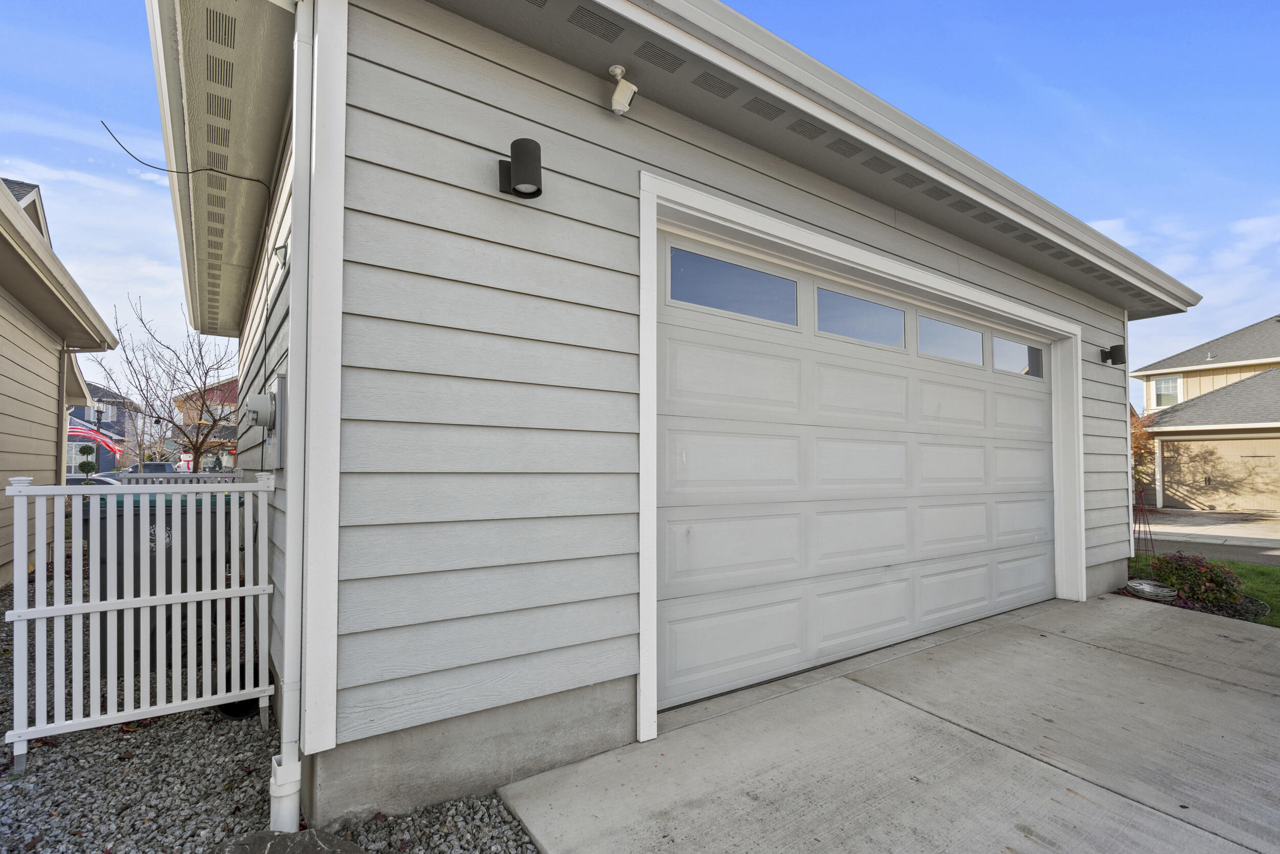 1142 N Haskell Street