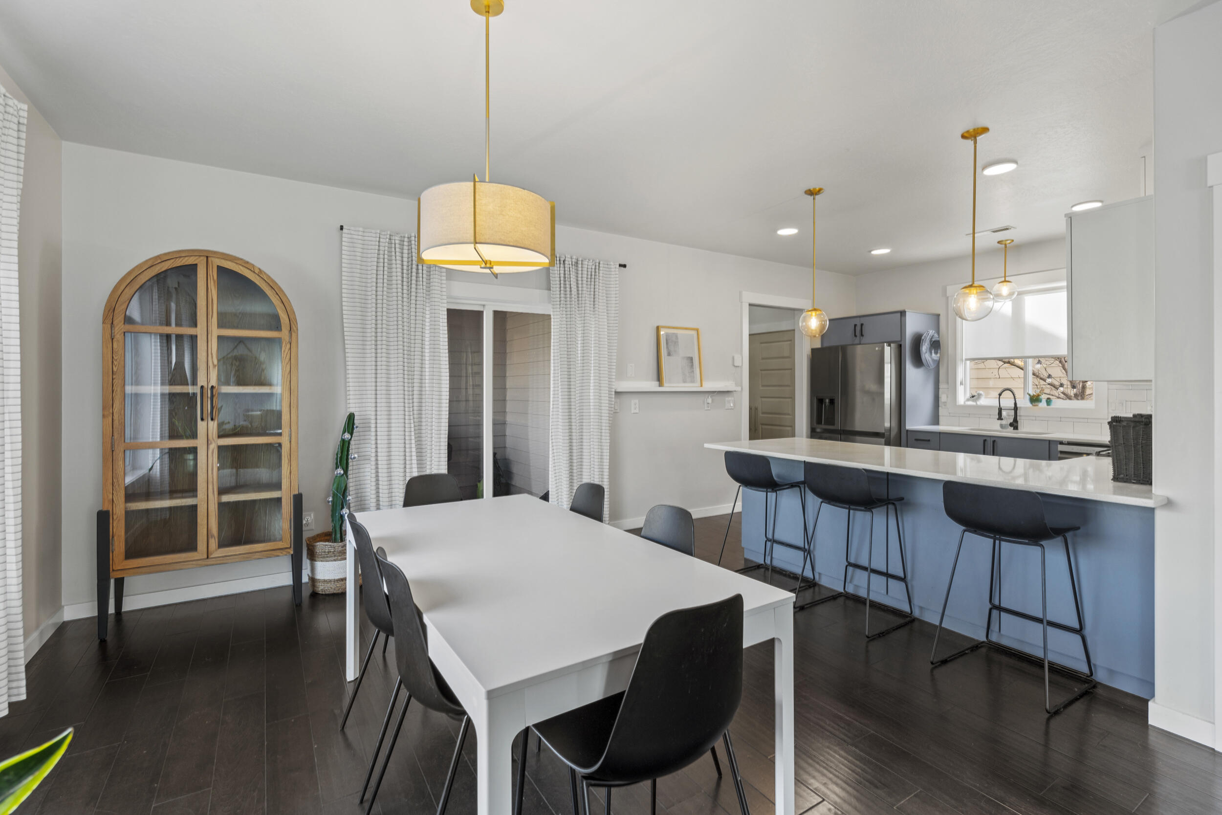 1142 N Haskell Street