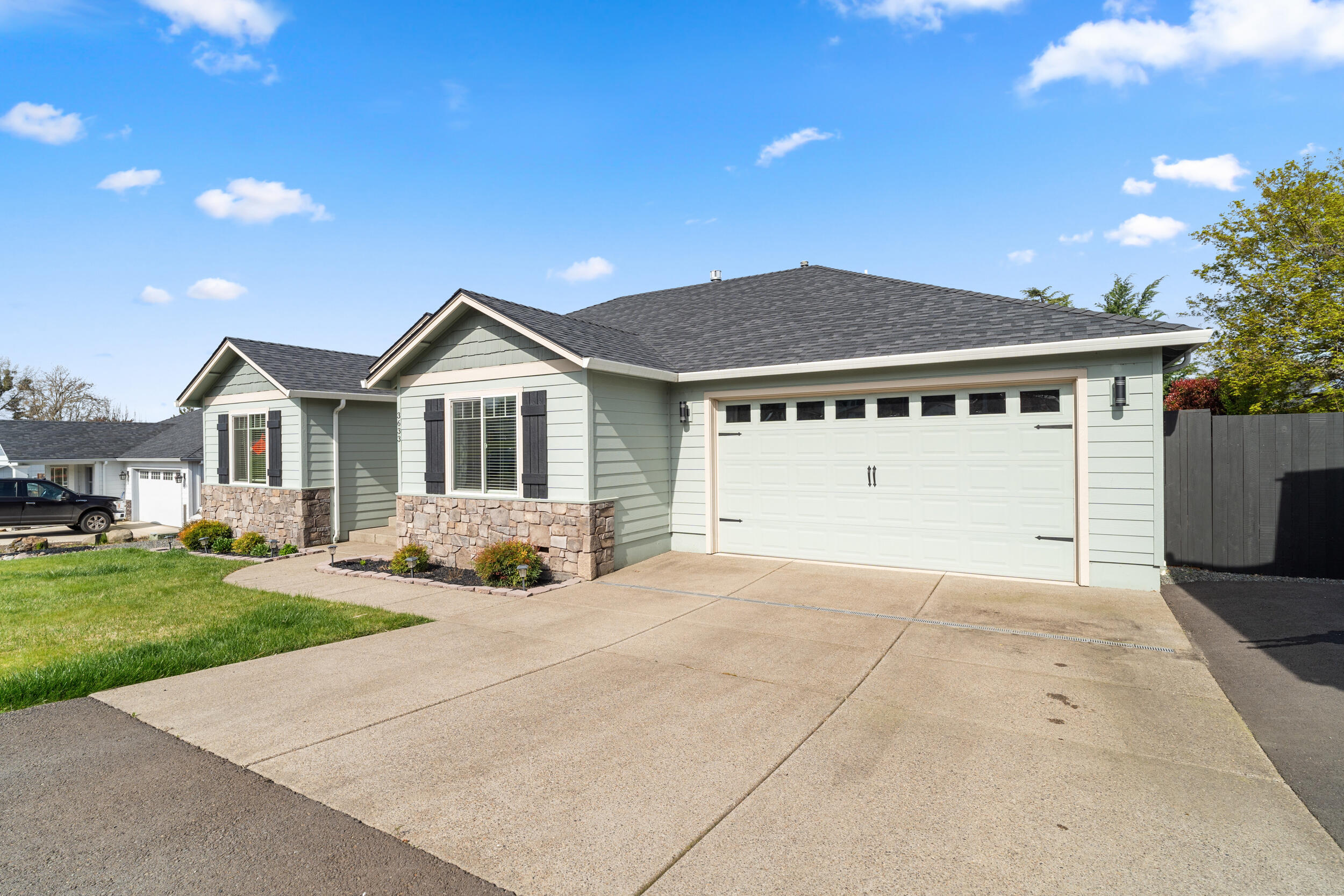 3633 Cedar Links Drive