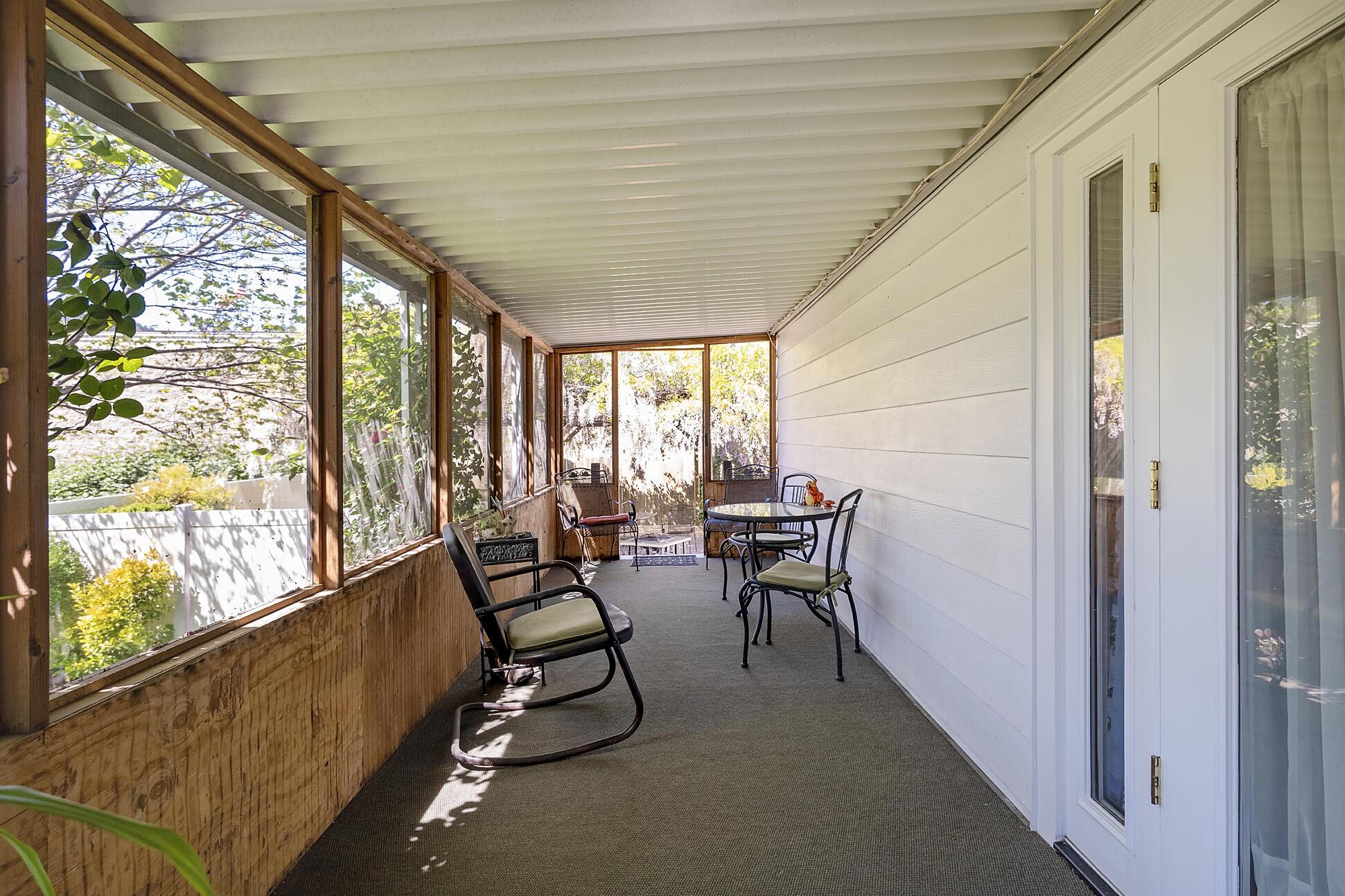 515 E Main Street, 1