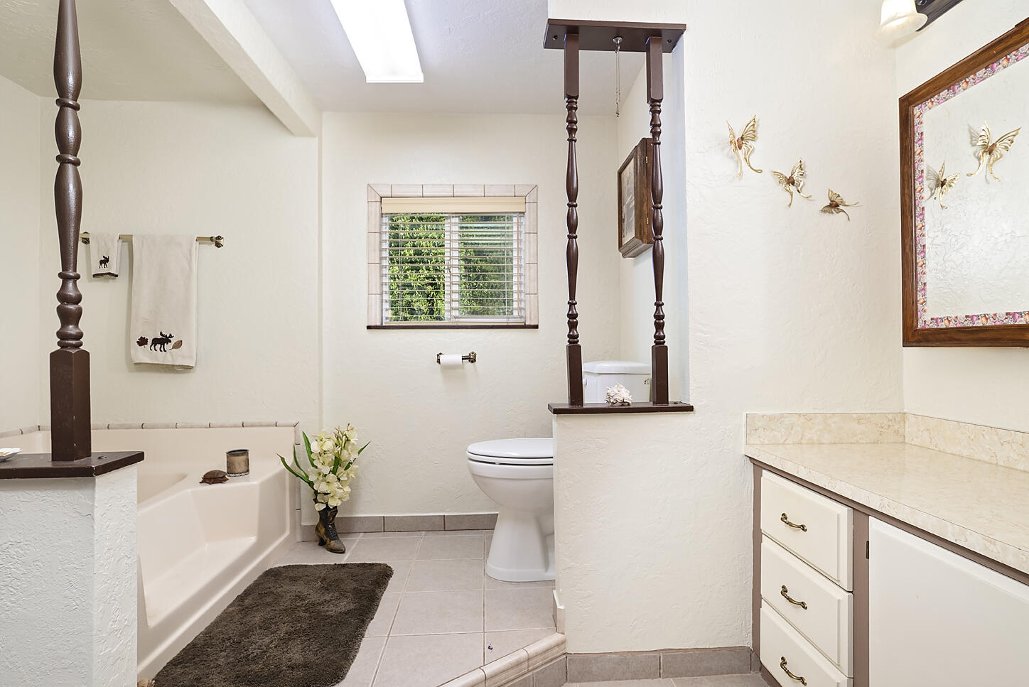 515 E Main Street, 1