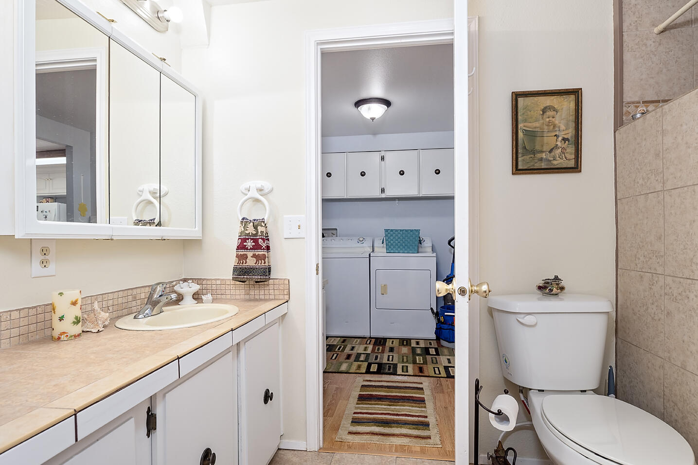 515 E Main Street, 1