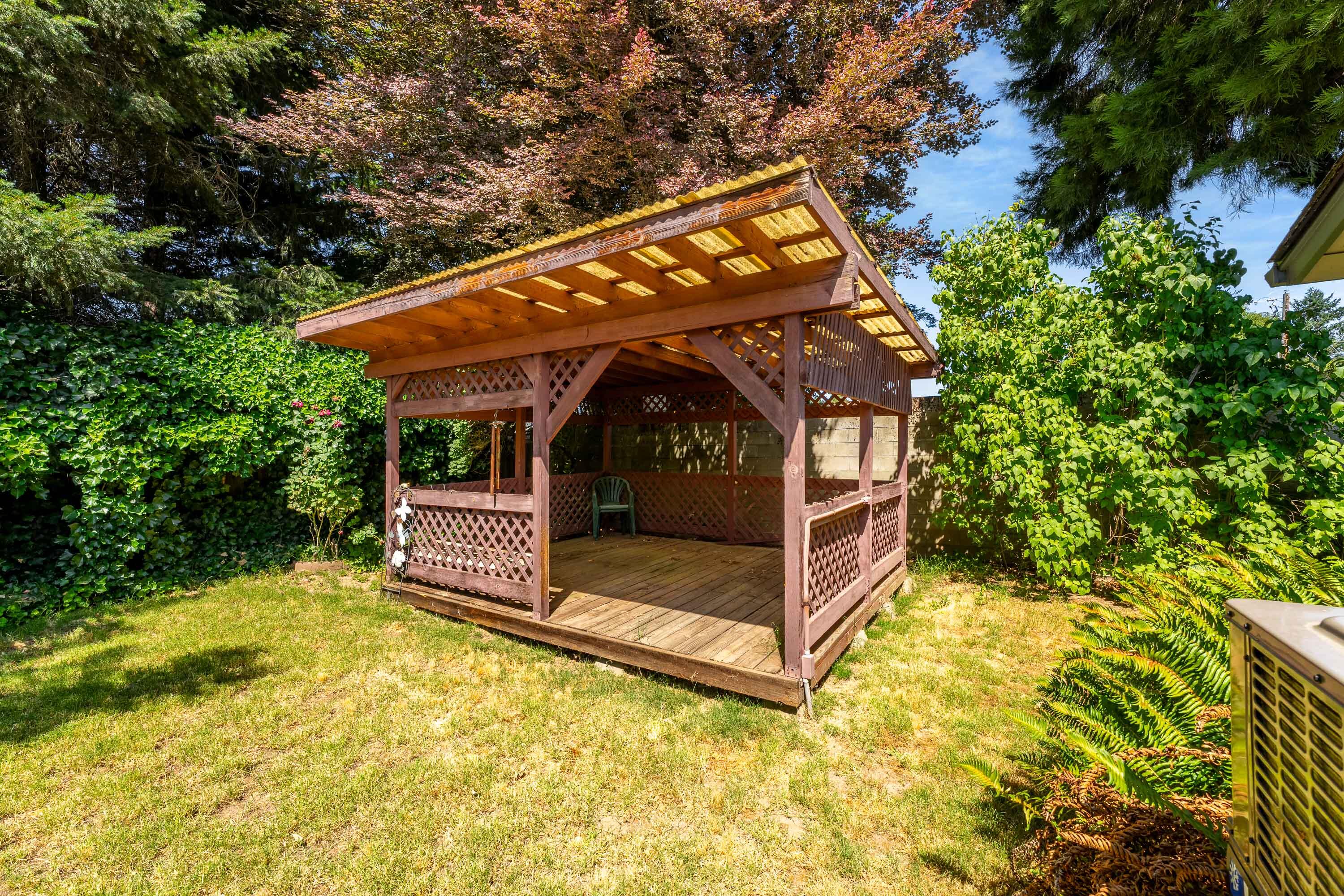 1606 SW Heather Drive