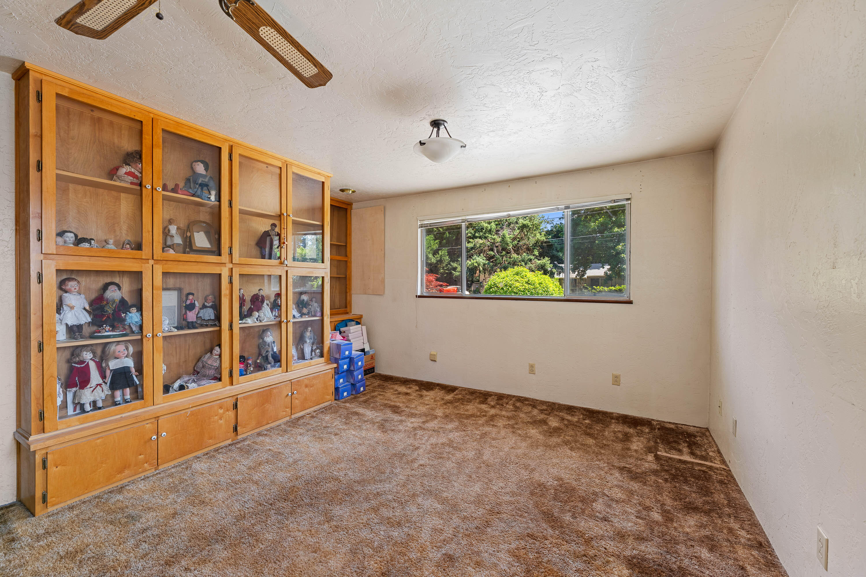 1606 SW Heather Drive