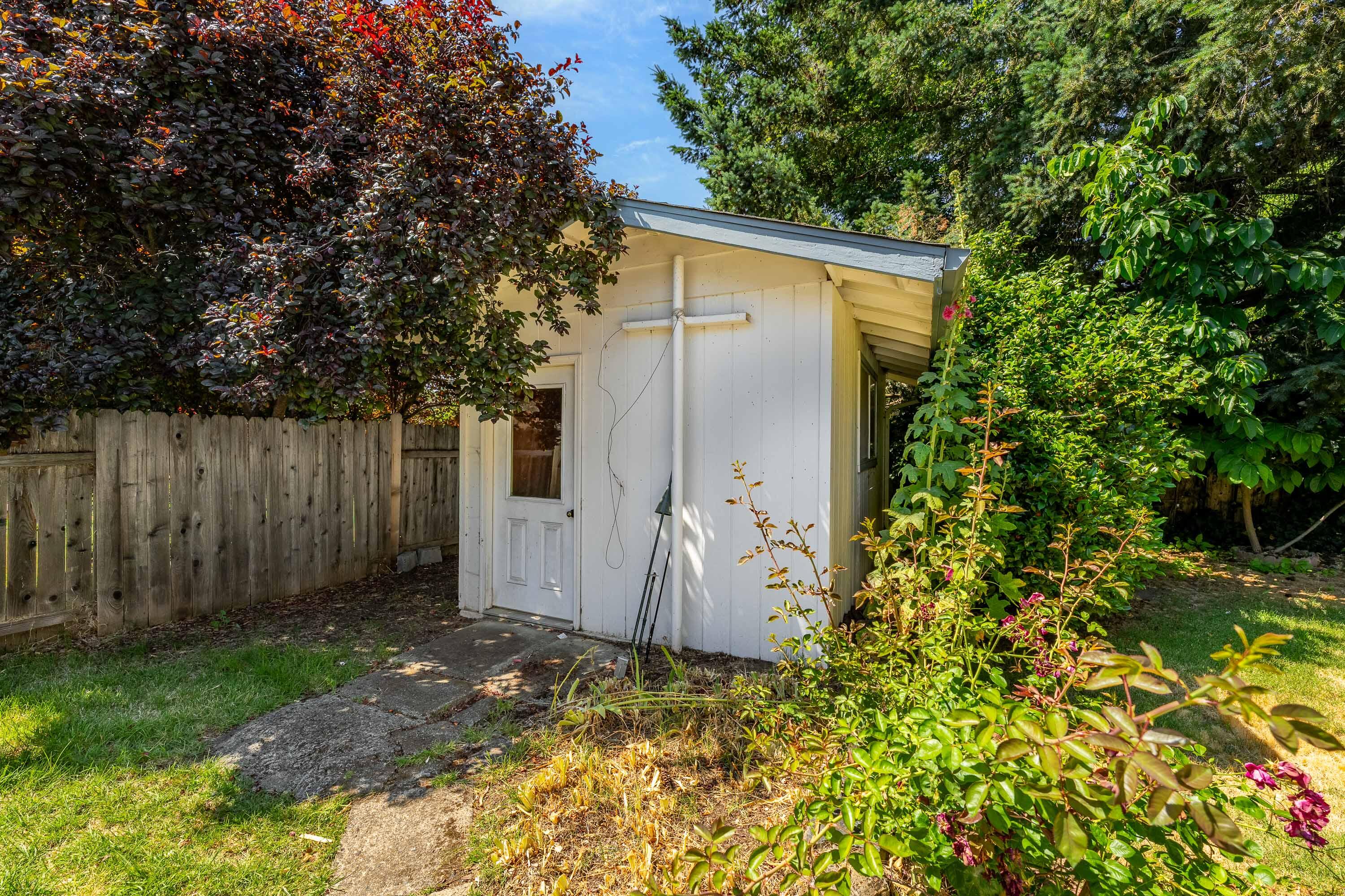 1606 SW Heather Drive