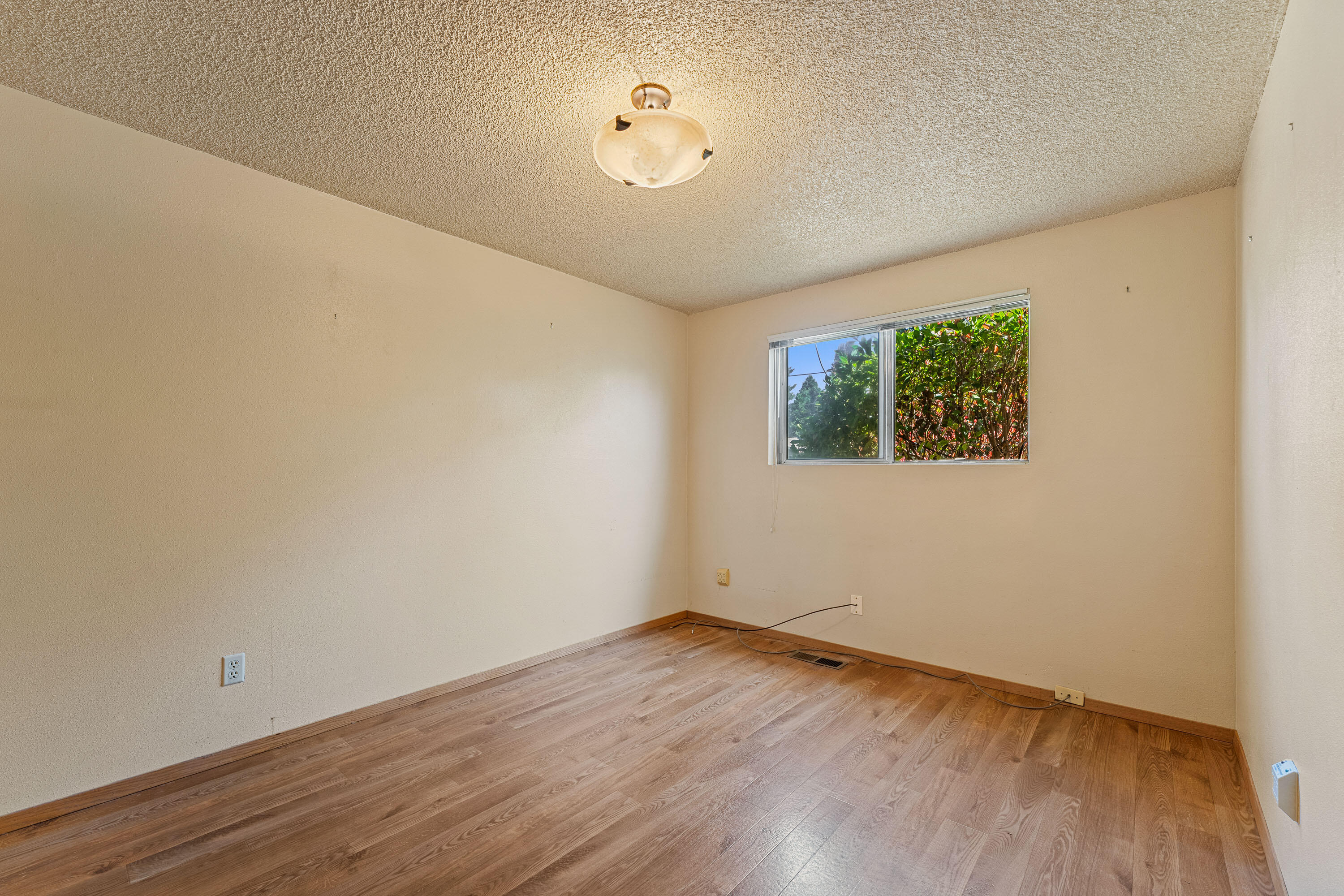 1606 SW Heather Drive