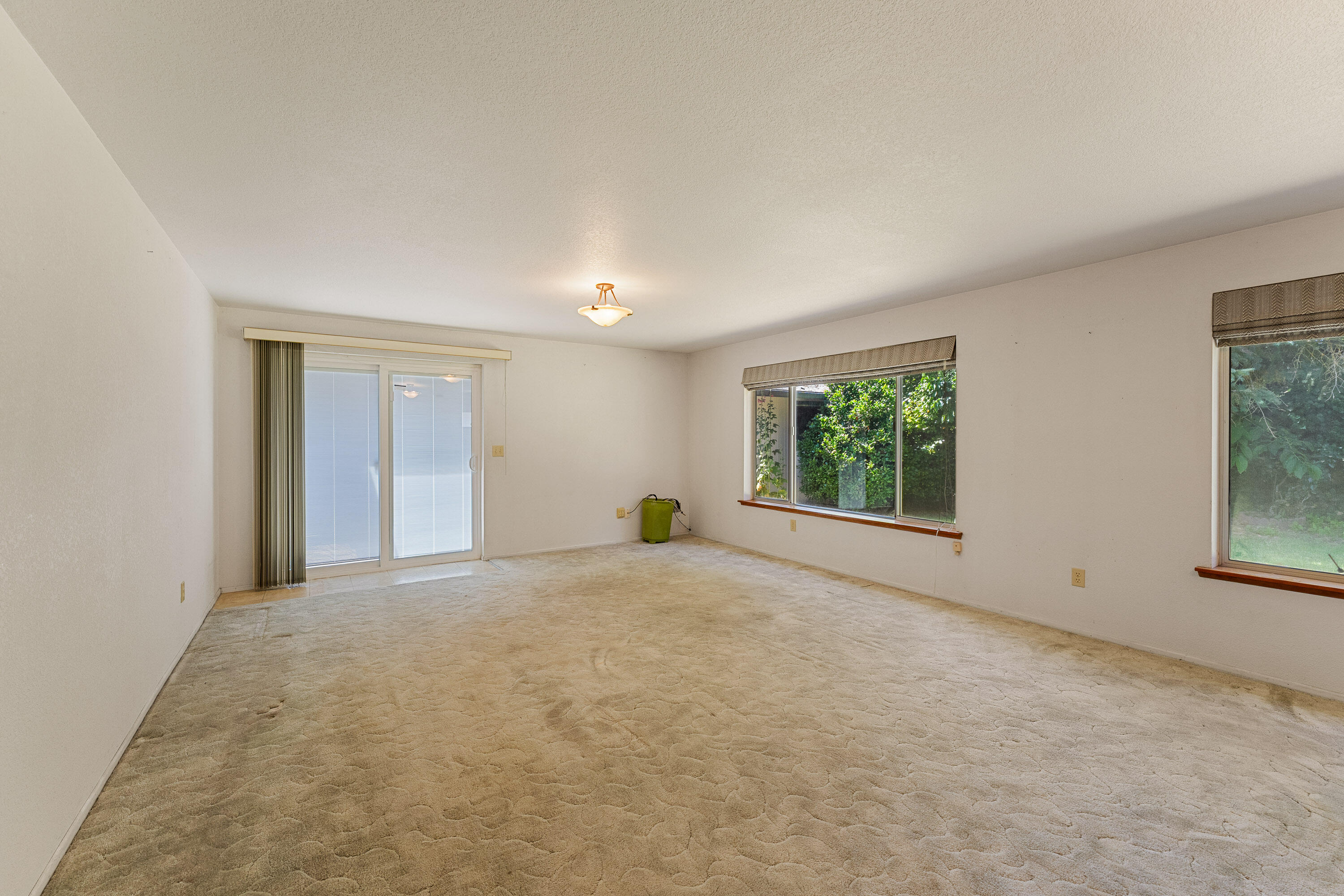 1606 SW Heather Drive