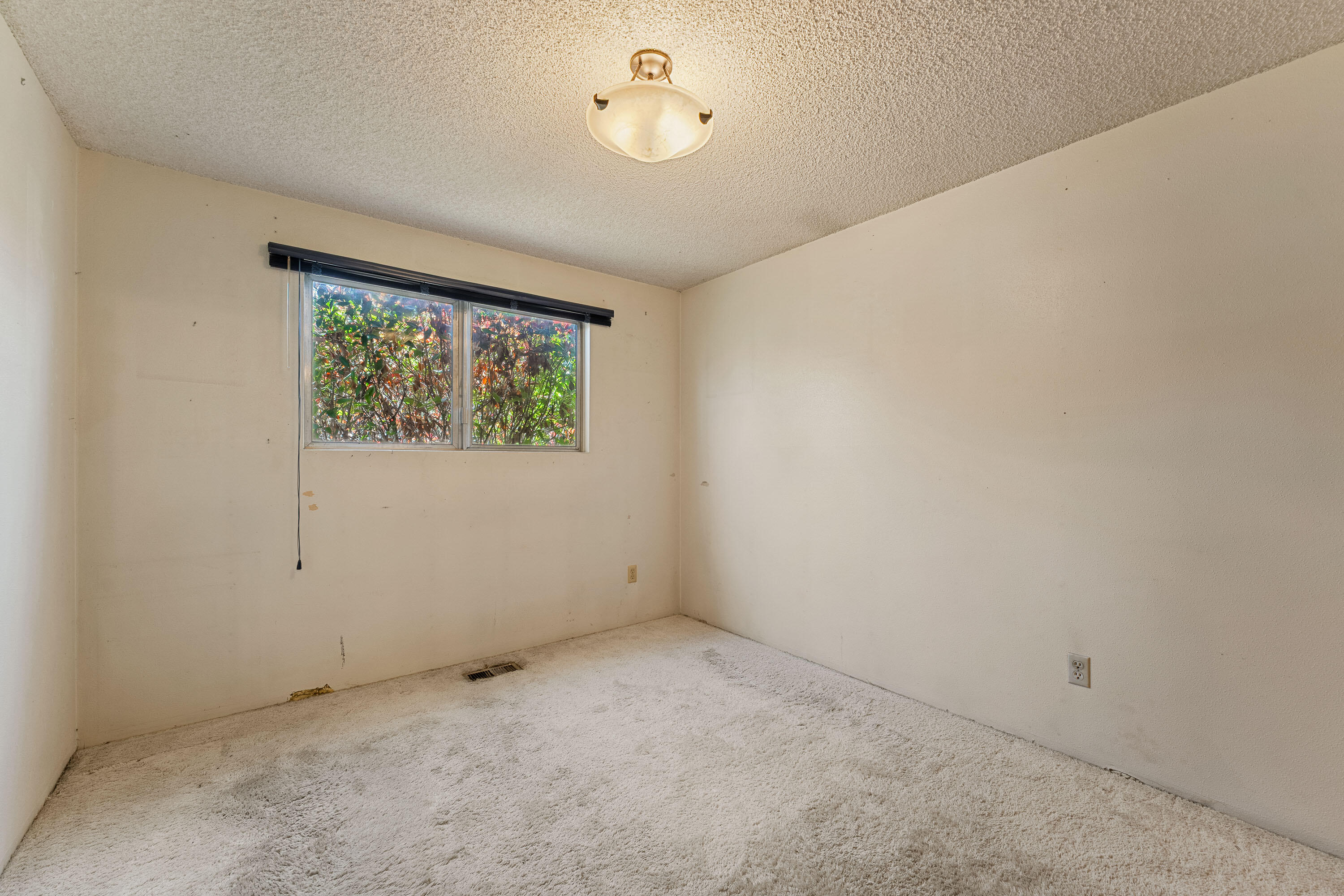 1606 SW Heather Drive