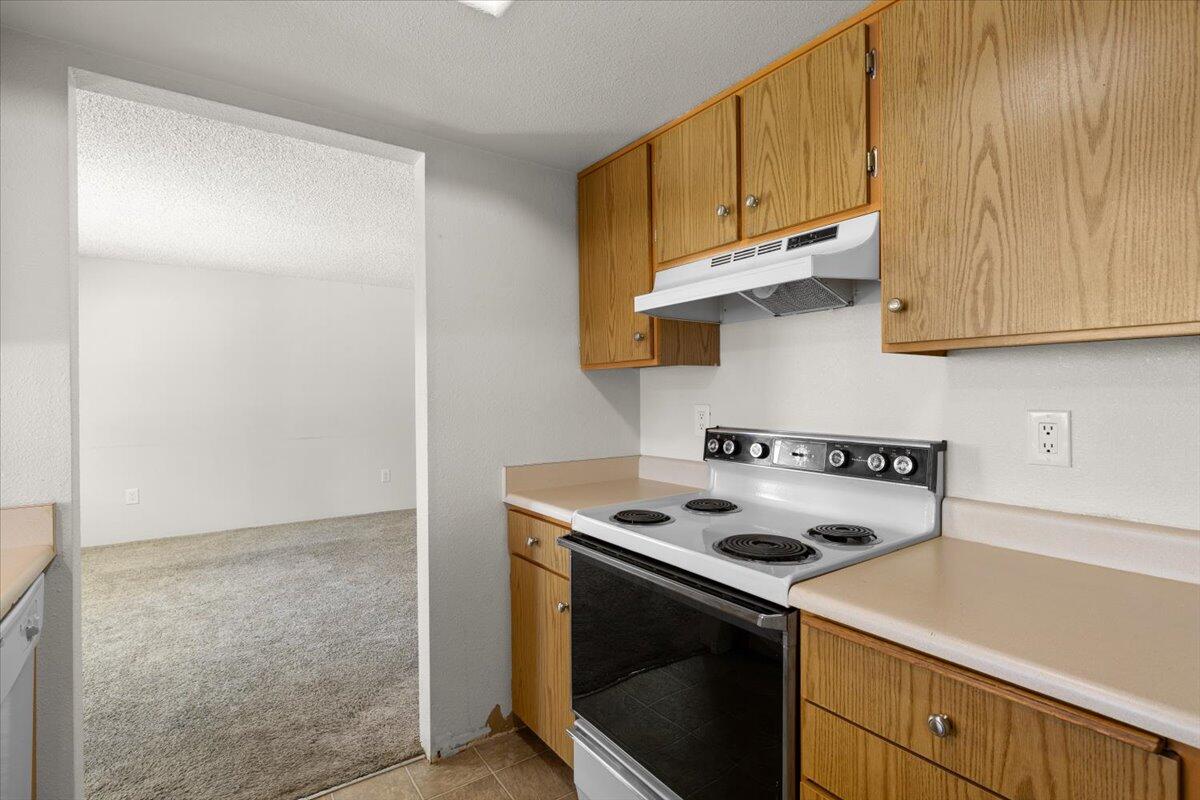 2101 Poplar Drive, 69