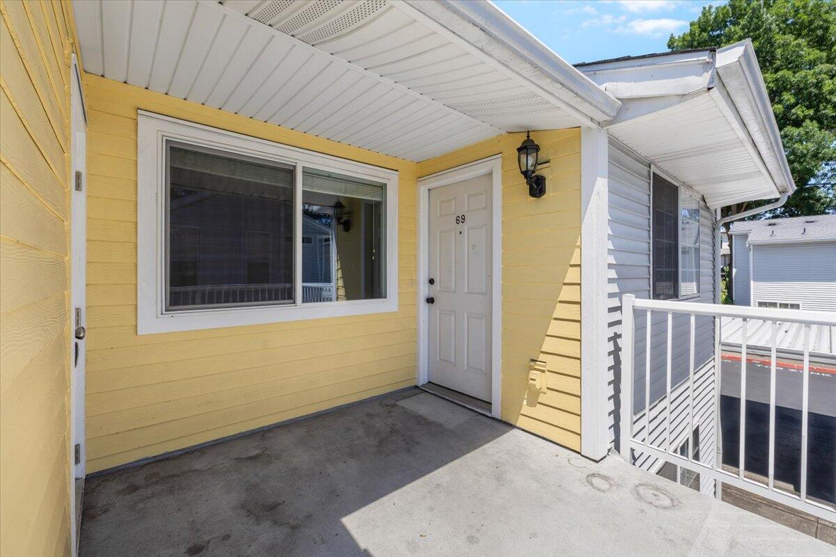 2101 Poplar Drive, 69