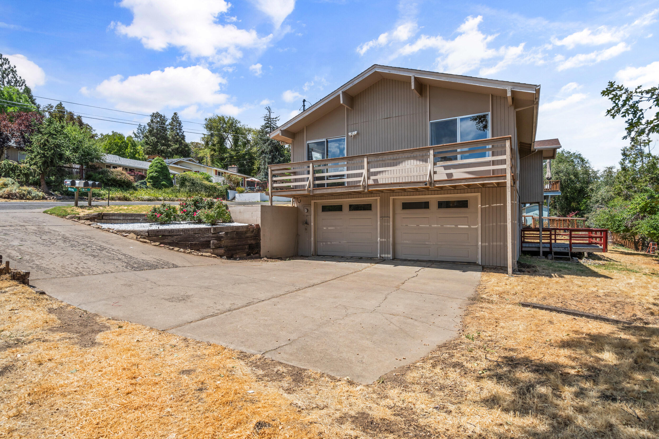 1179 N Main Street
