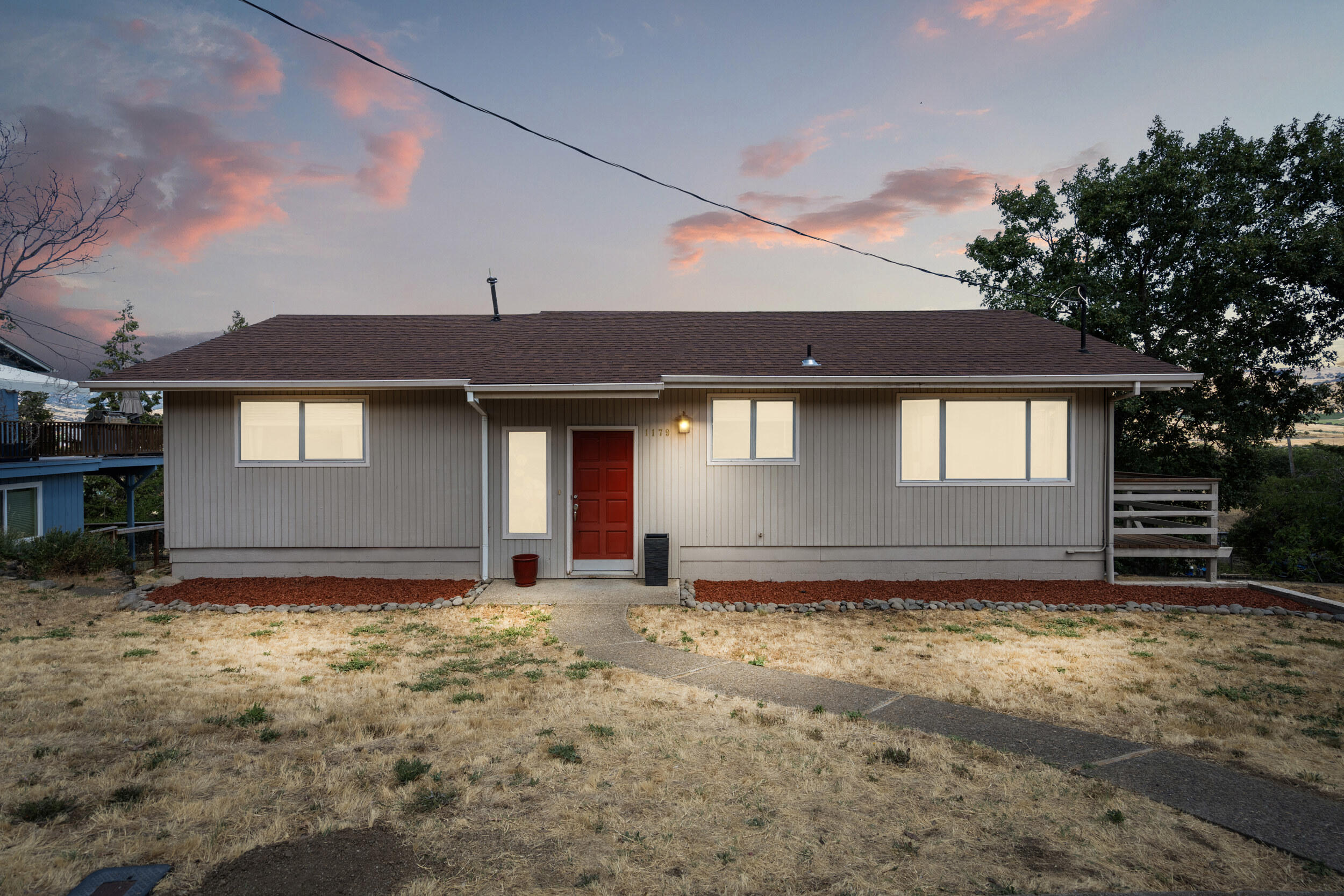 1179 N Main Street
