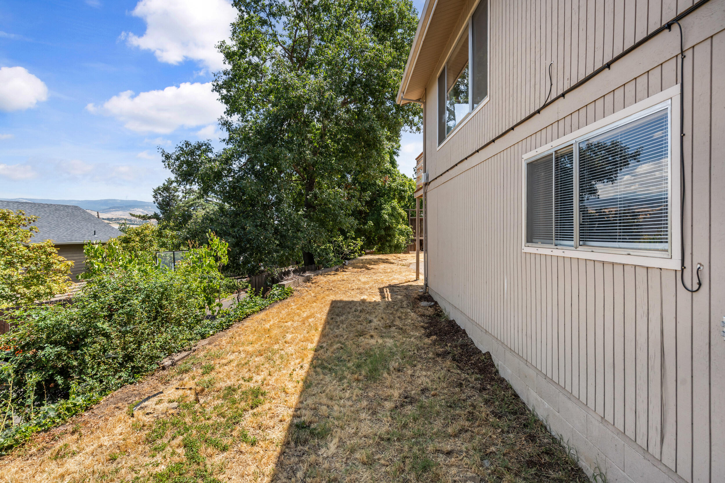 1179 N Main Street
