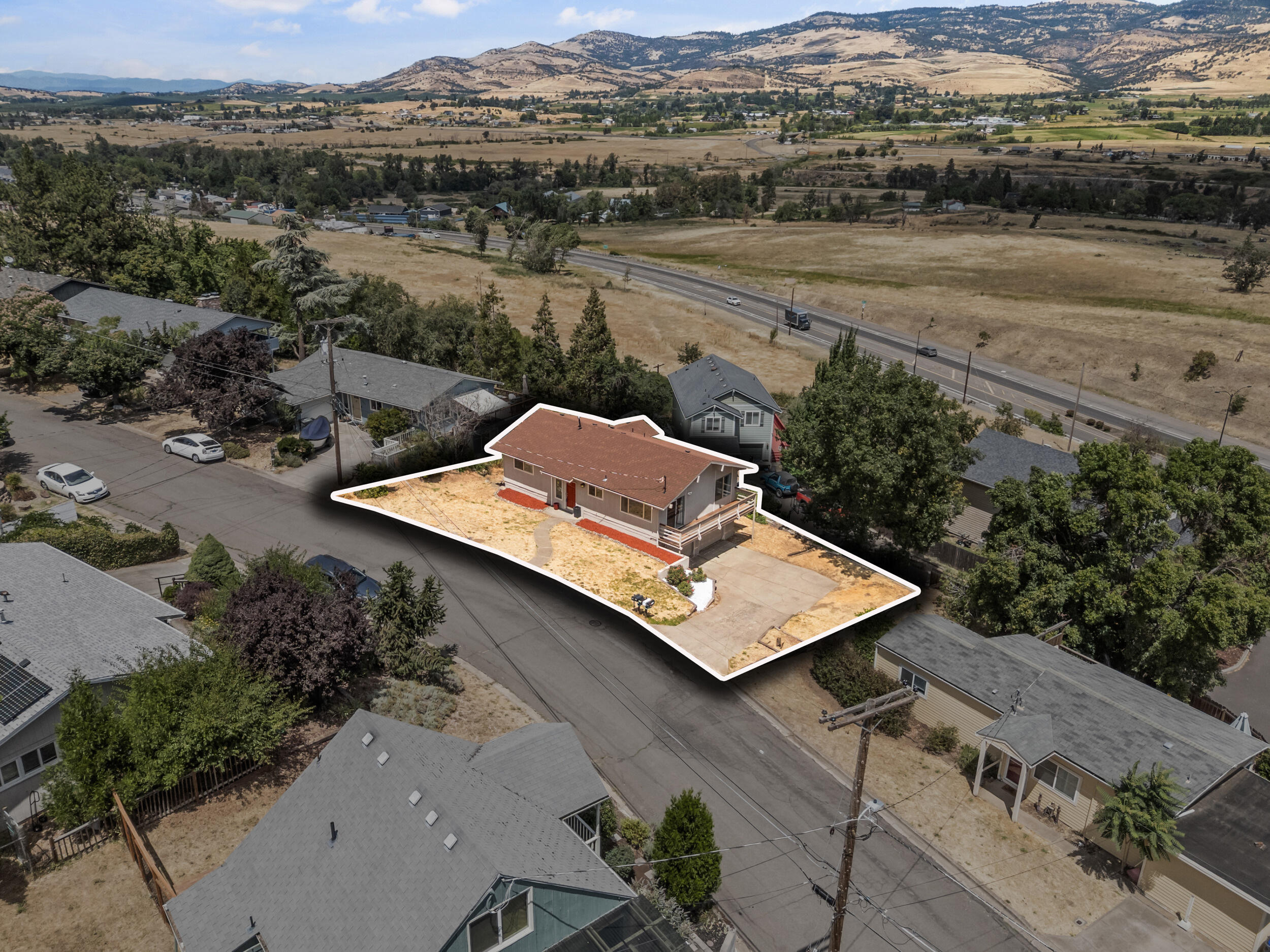 1179 N Main Street