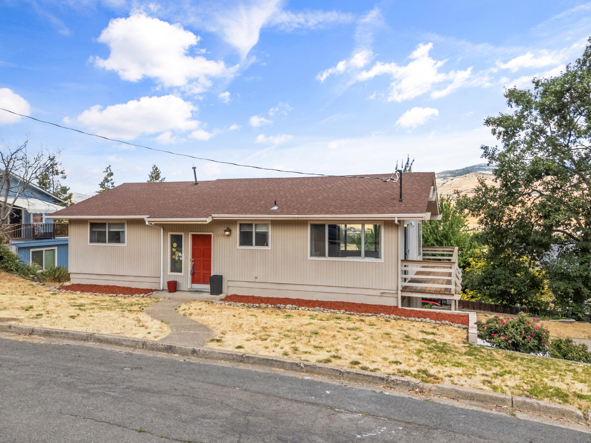 1179 N Main Street