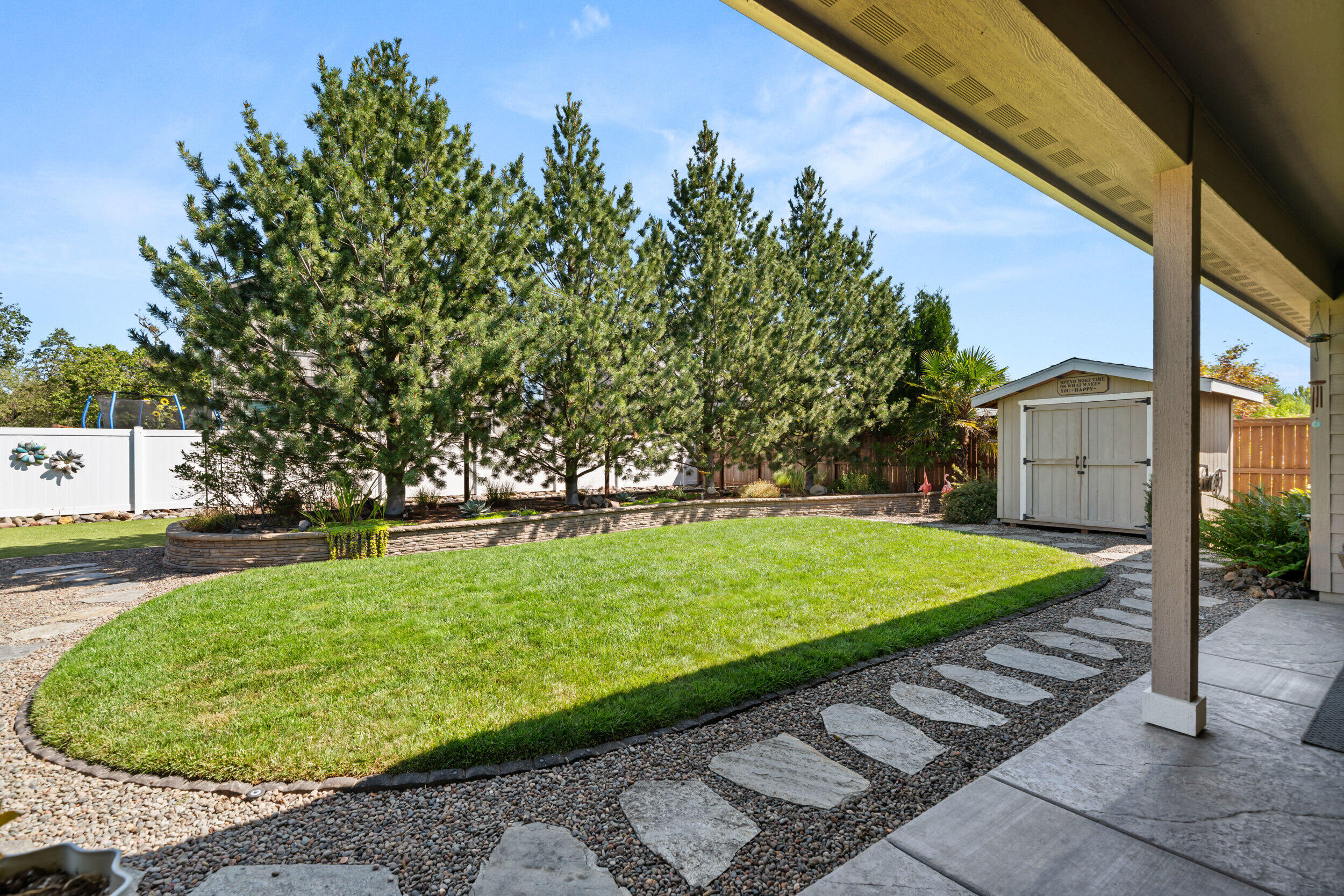 949 Arrowhead Trail