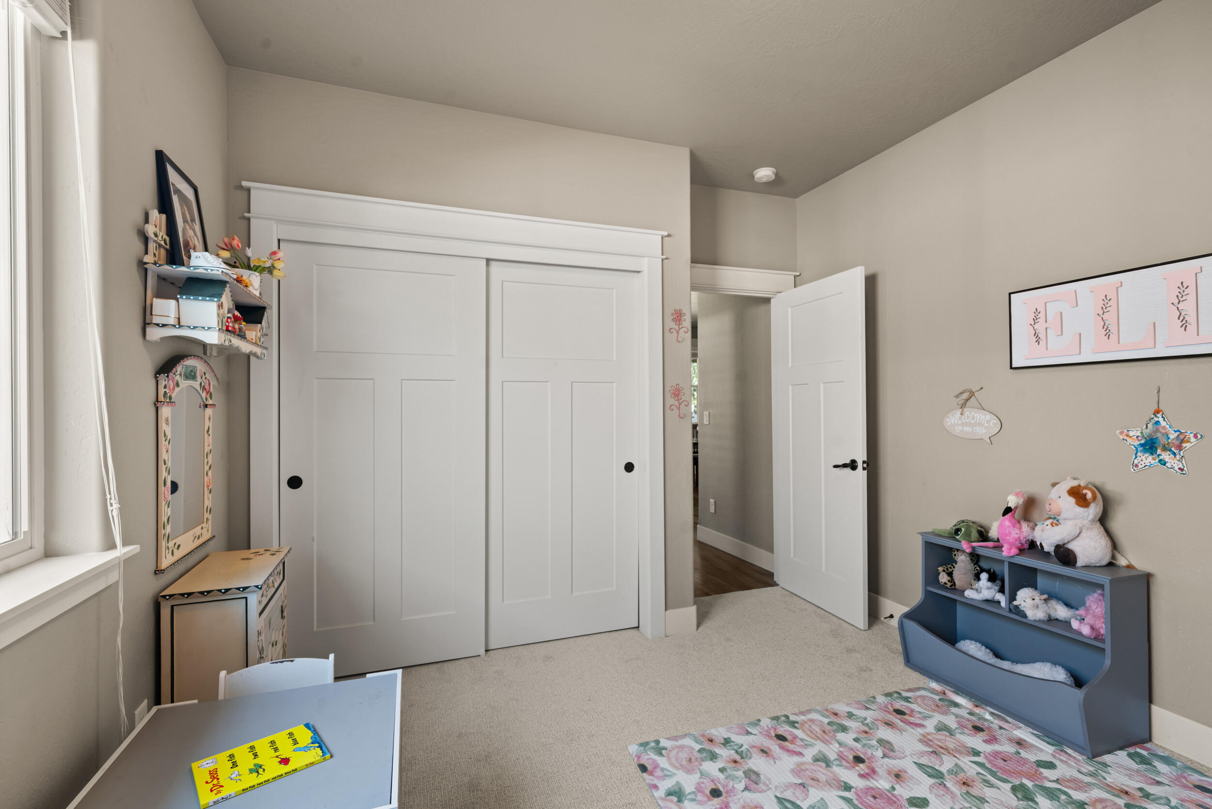949 Arrowhead Trail