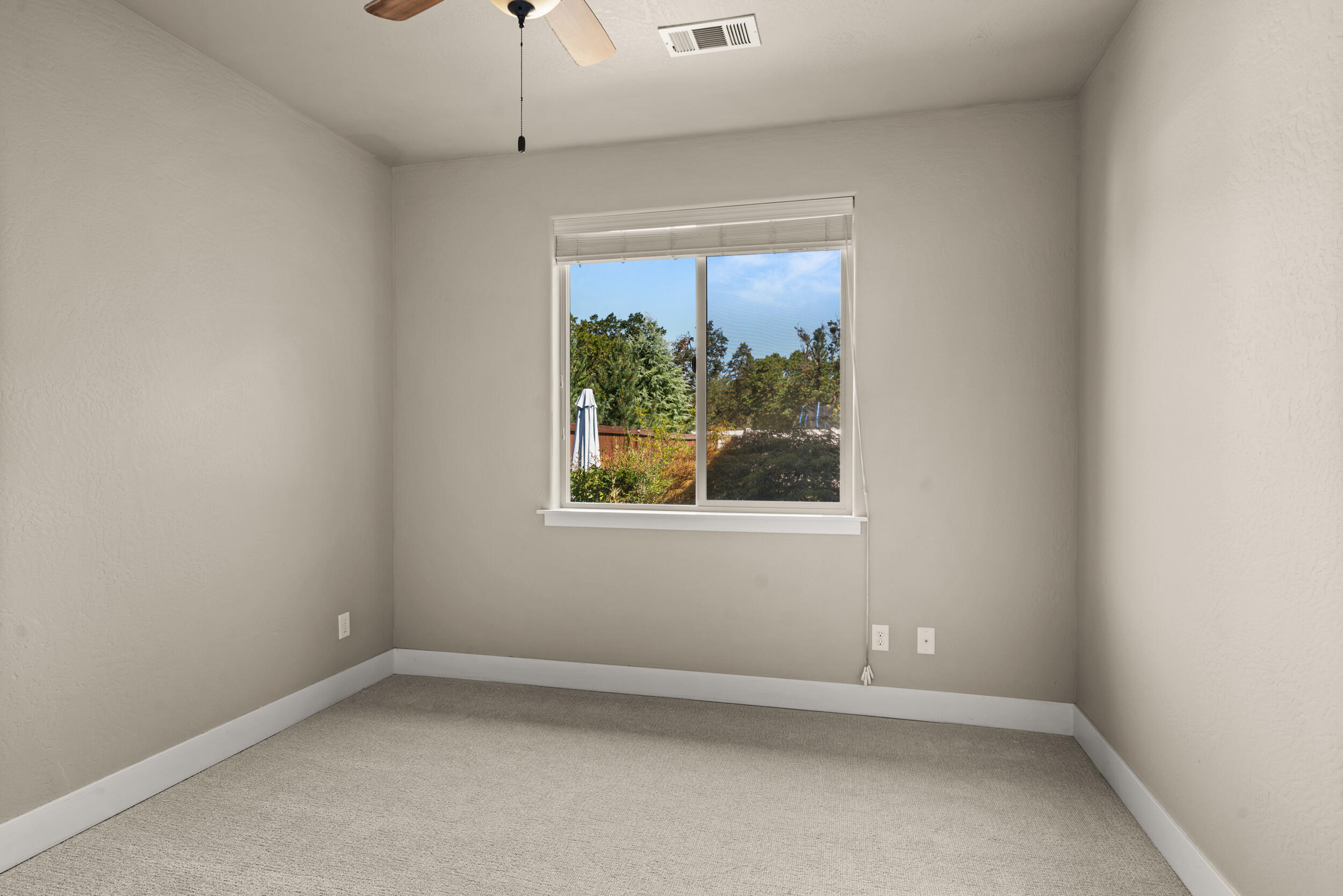 949 Arrowhead Trail