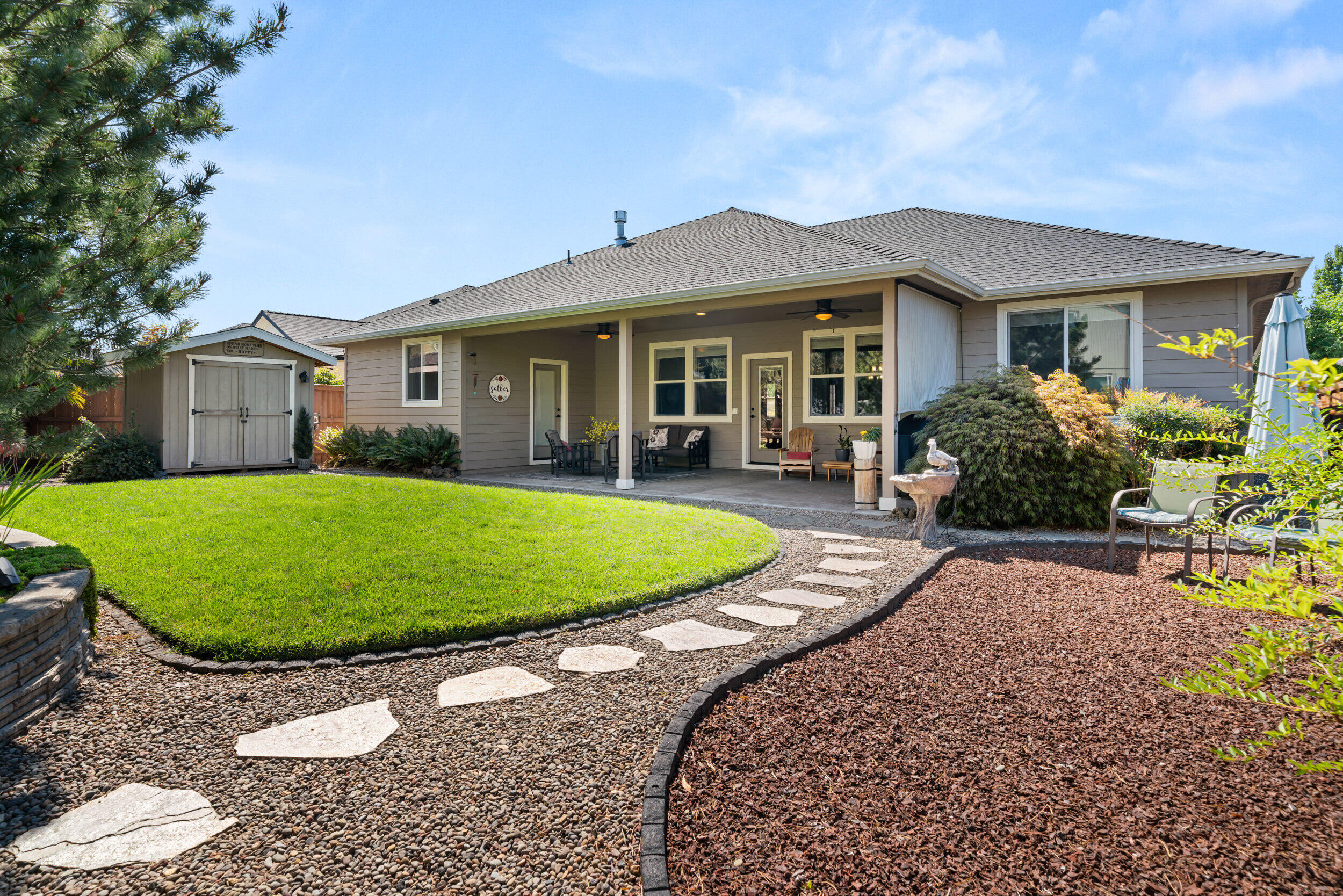 949 Arrowhead Trail