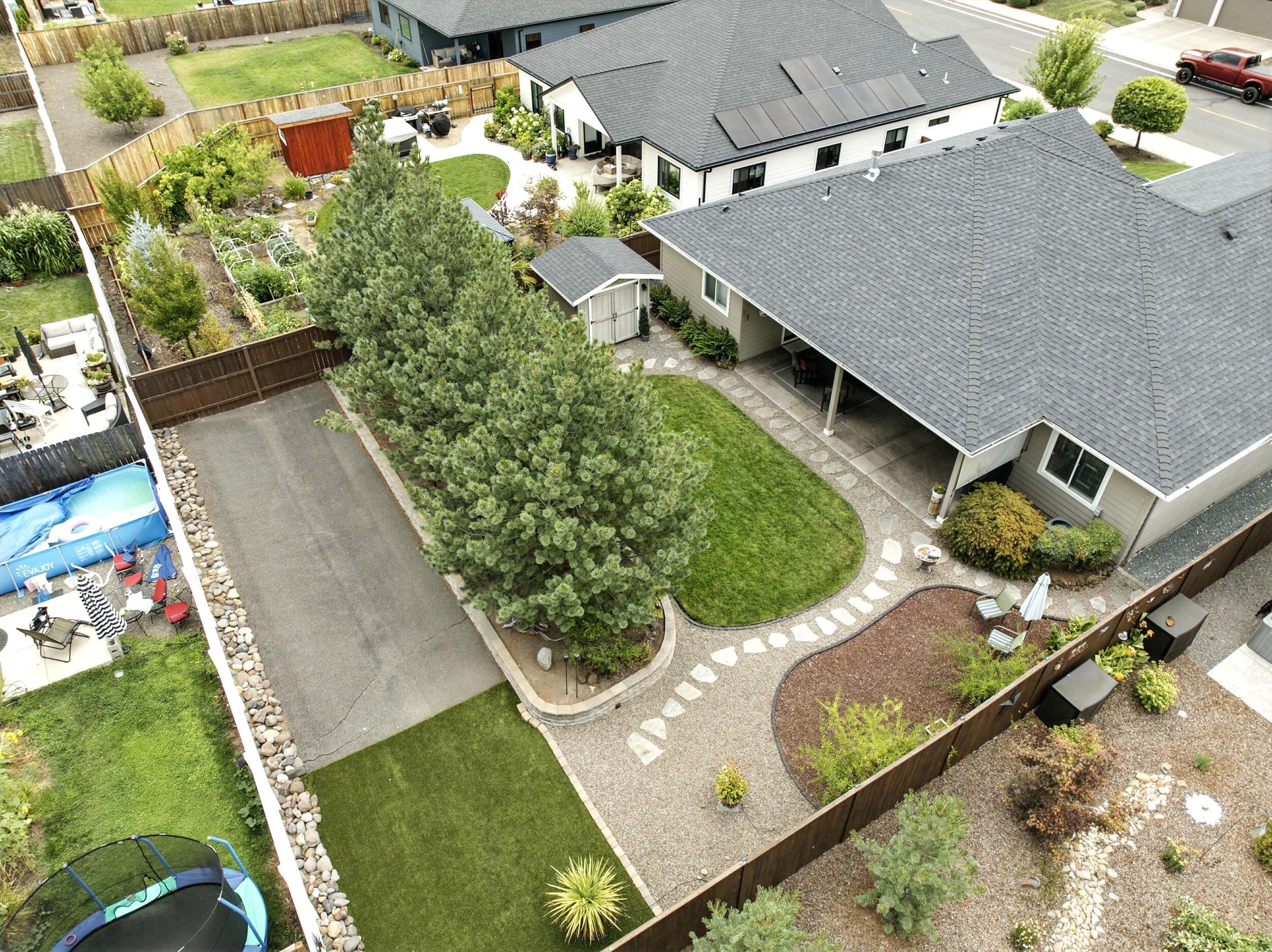 949 Arrowhead Trail