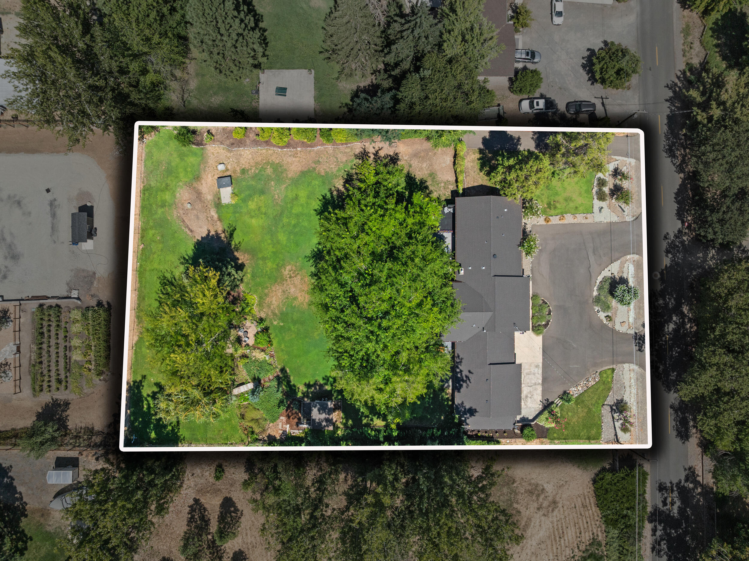 2050 Magnolia Avenue