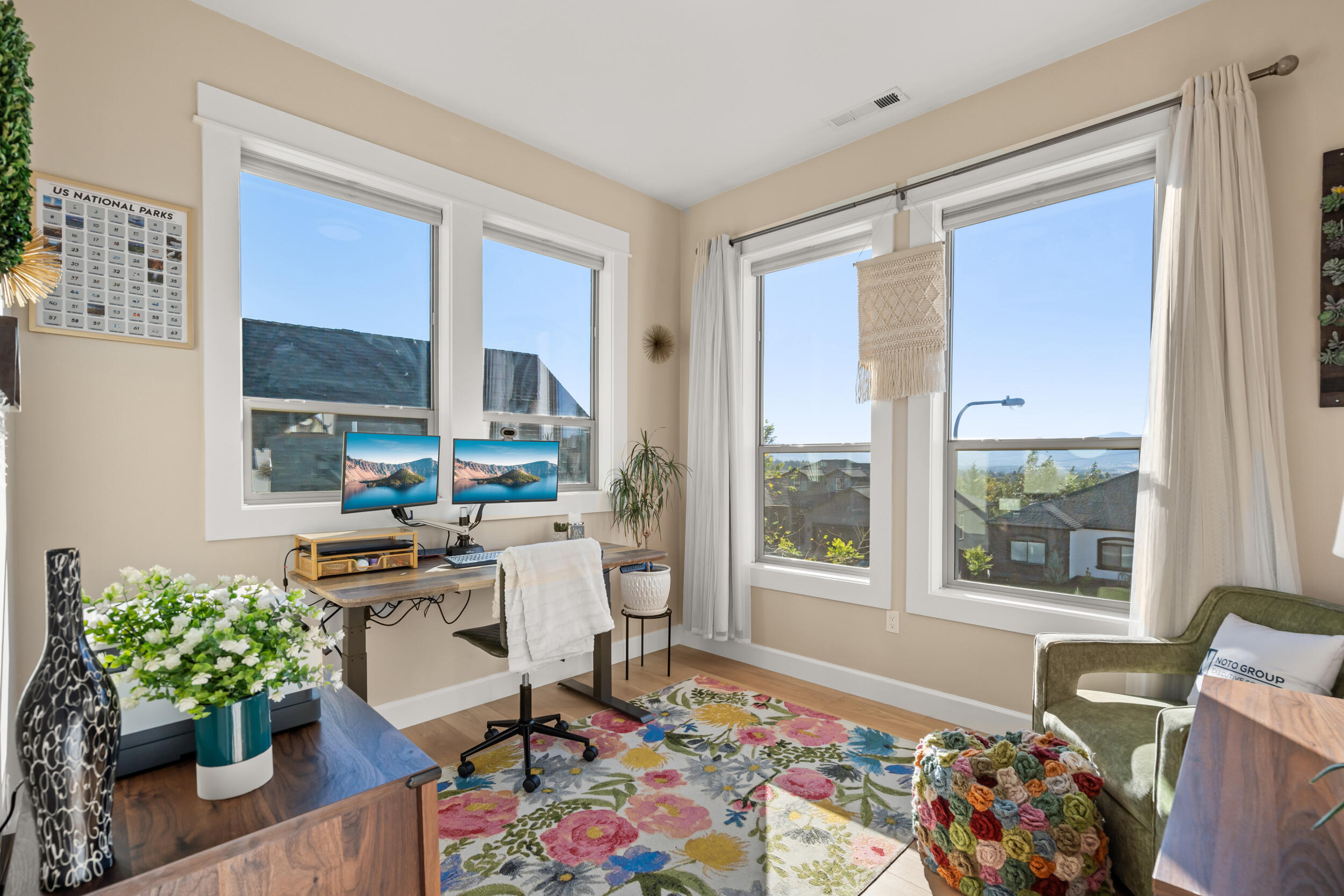 523 W La Strada Circle